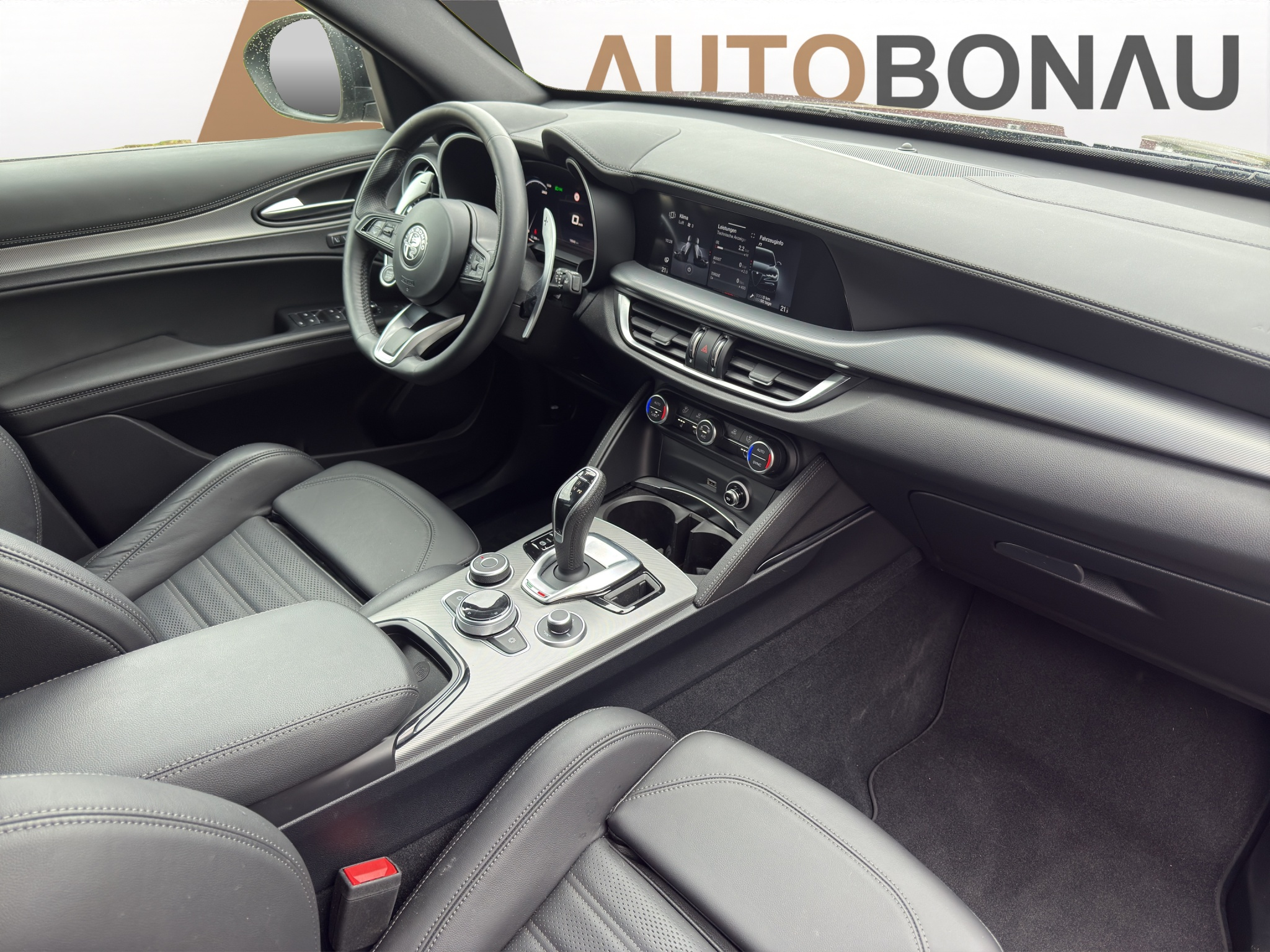 listing desktop thumbnail image 10