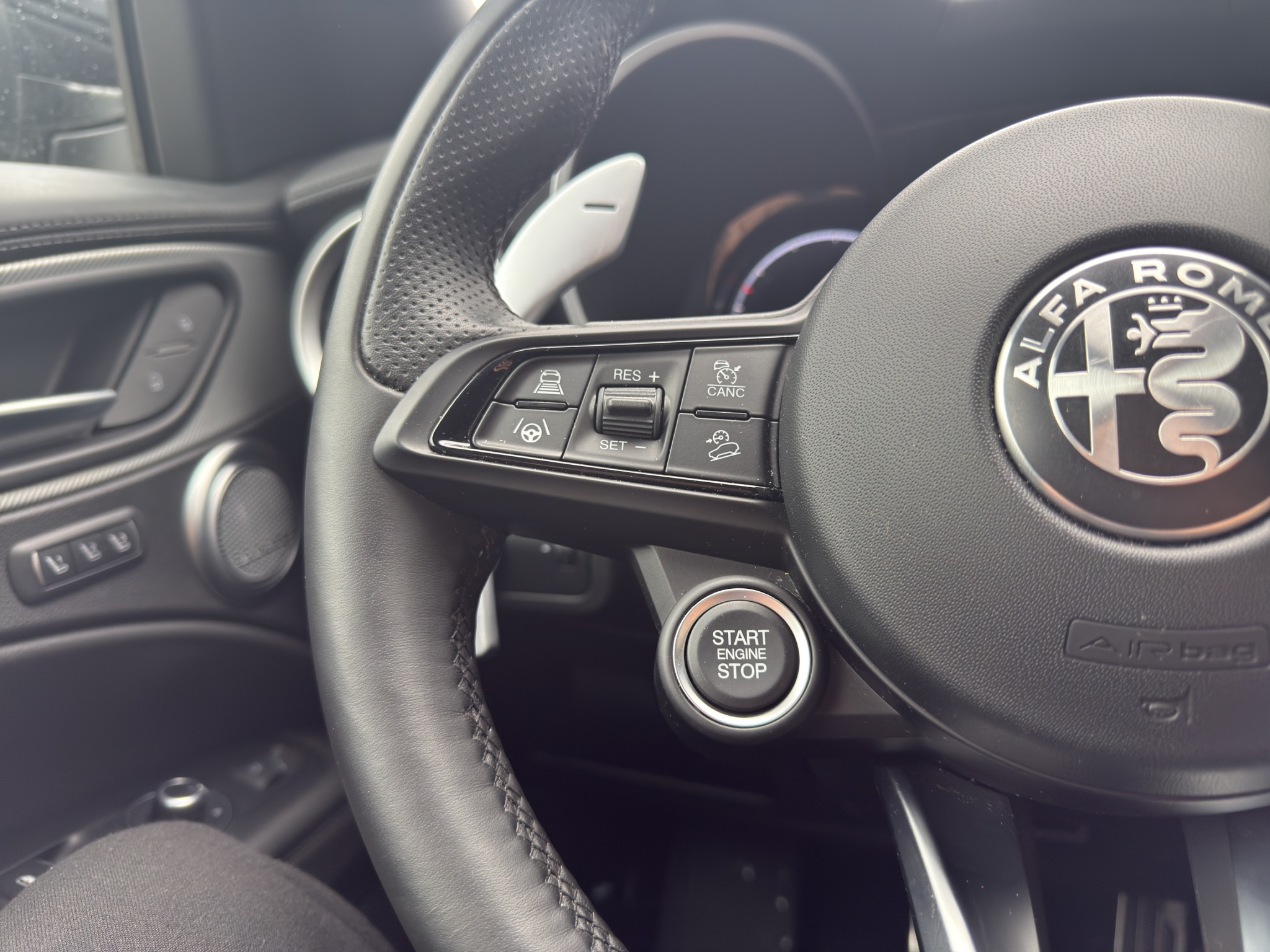 listing desktop thumbnail image 28