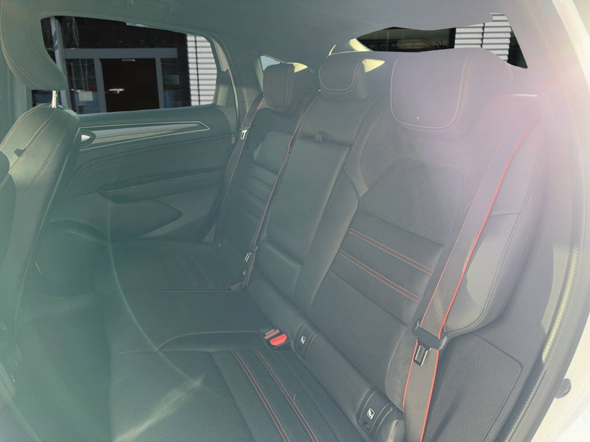 listing desktop thumbnail image 11