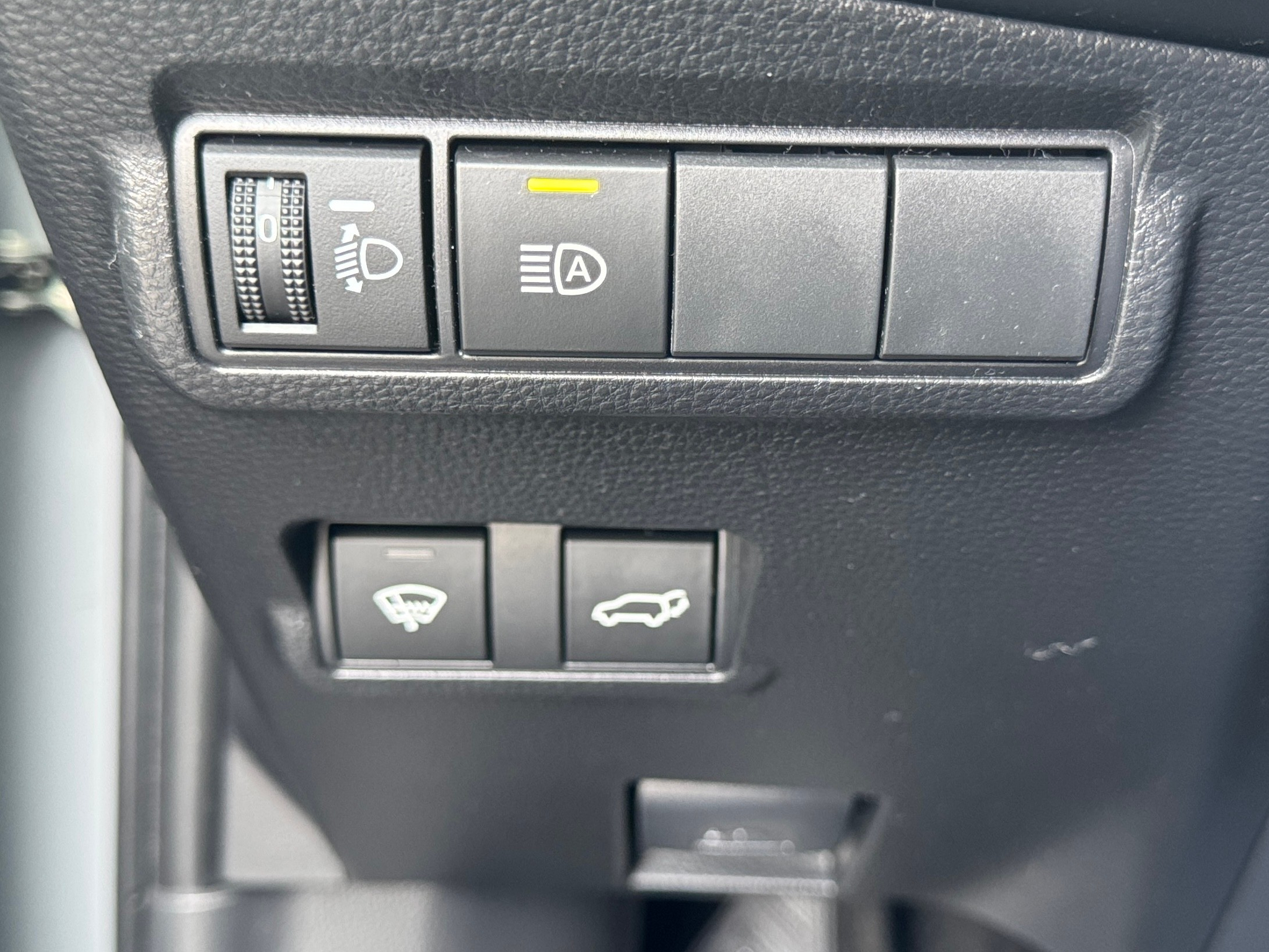 listing desktop thumbnail image 18