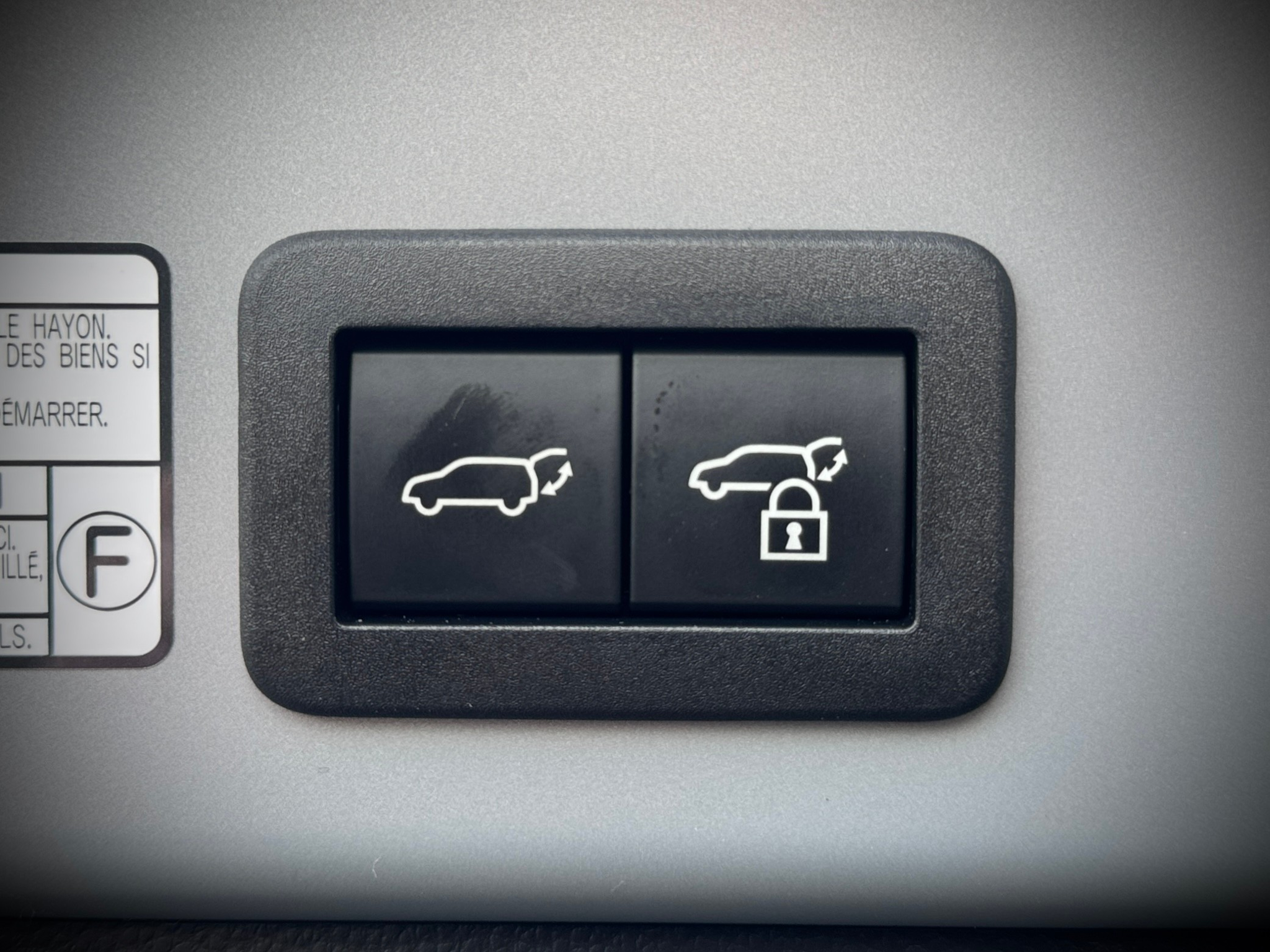 listing desktop thumbnail image 9