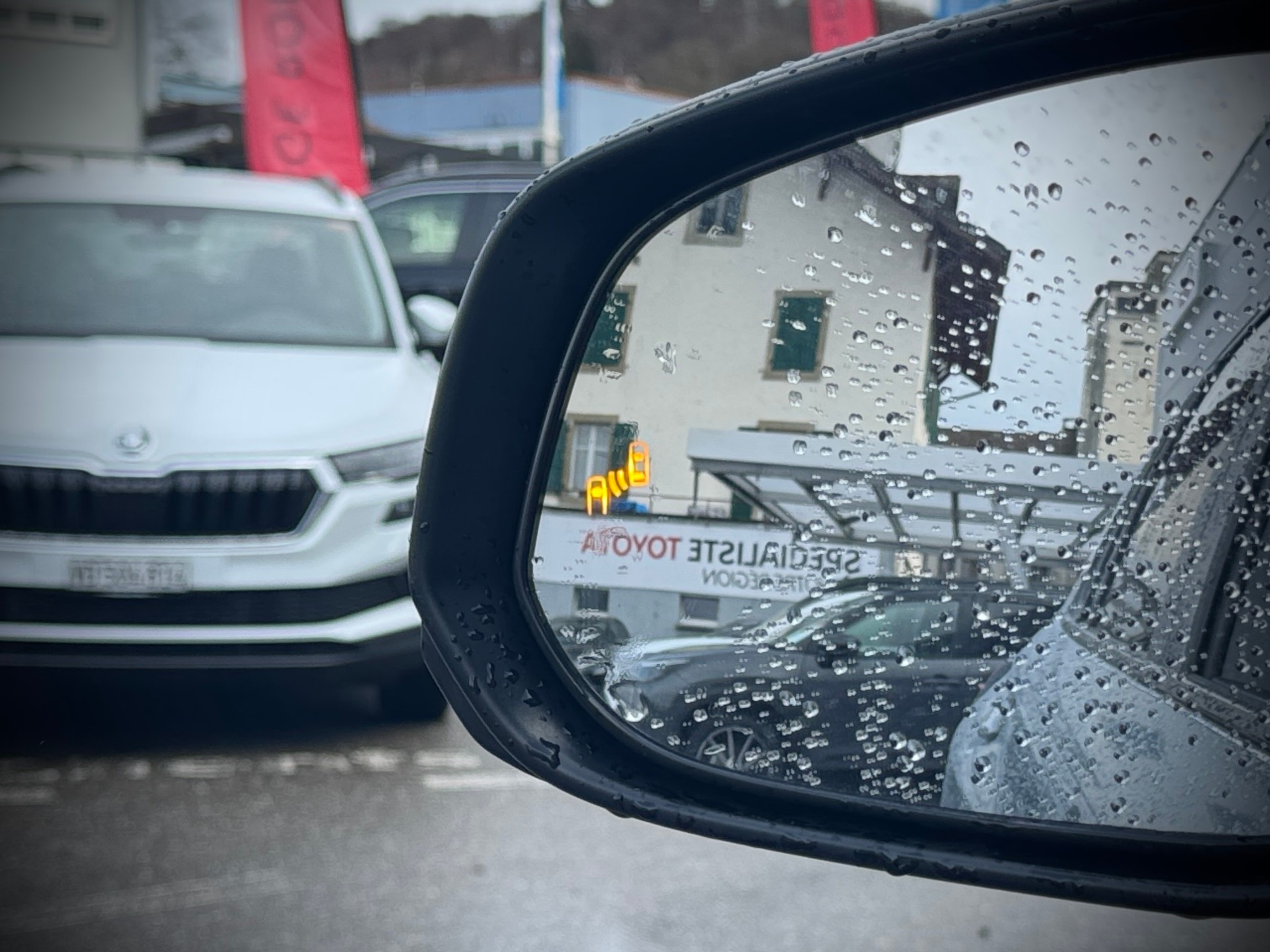 listing desktop thumbnail image 5