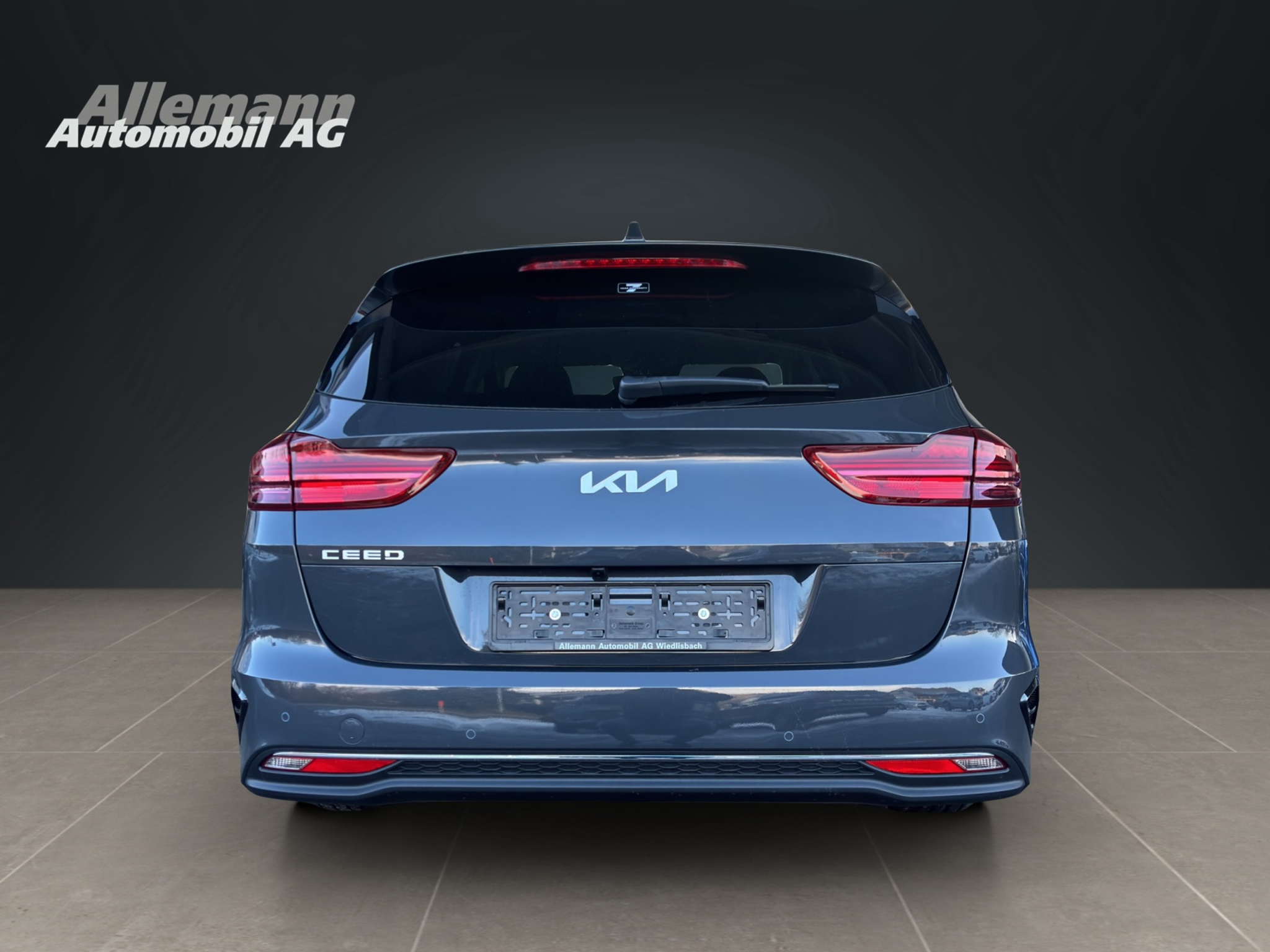 listing desktop thumbnail image 4