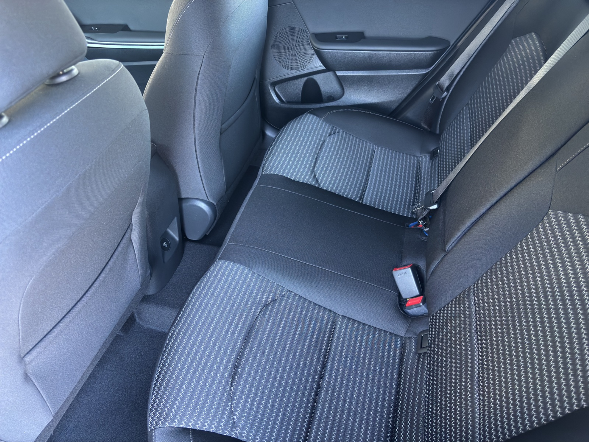 listing desktop thumbnail image 9