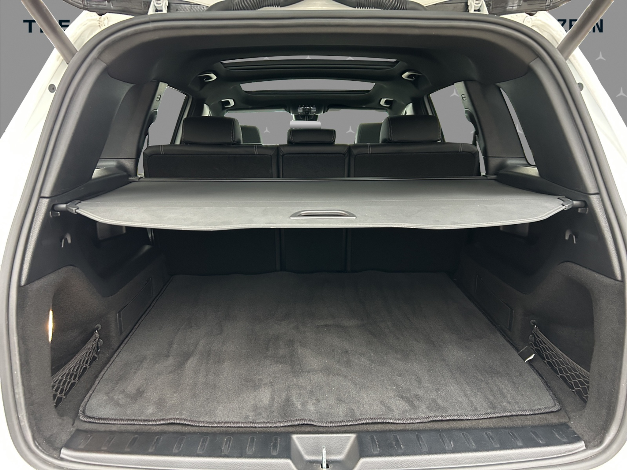 listing desktop thumbnail image 17