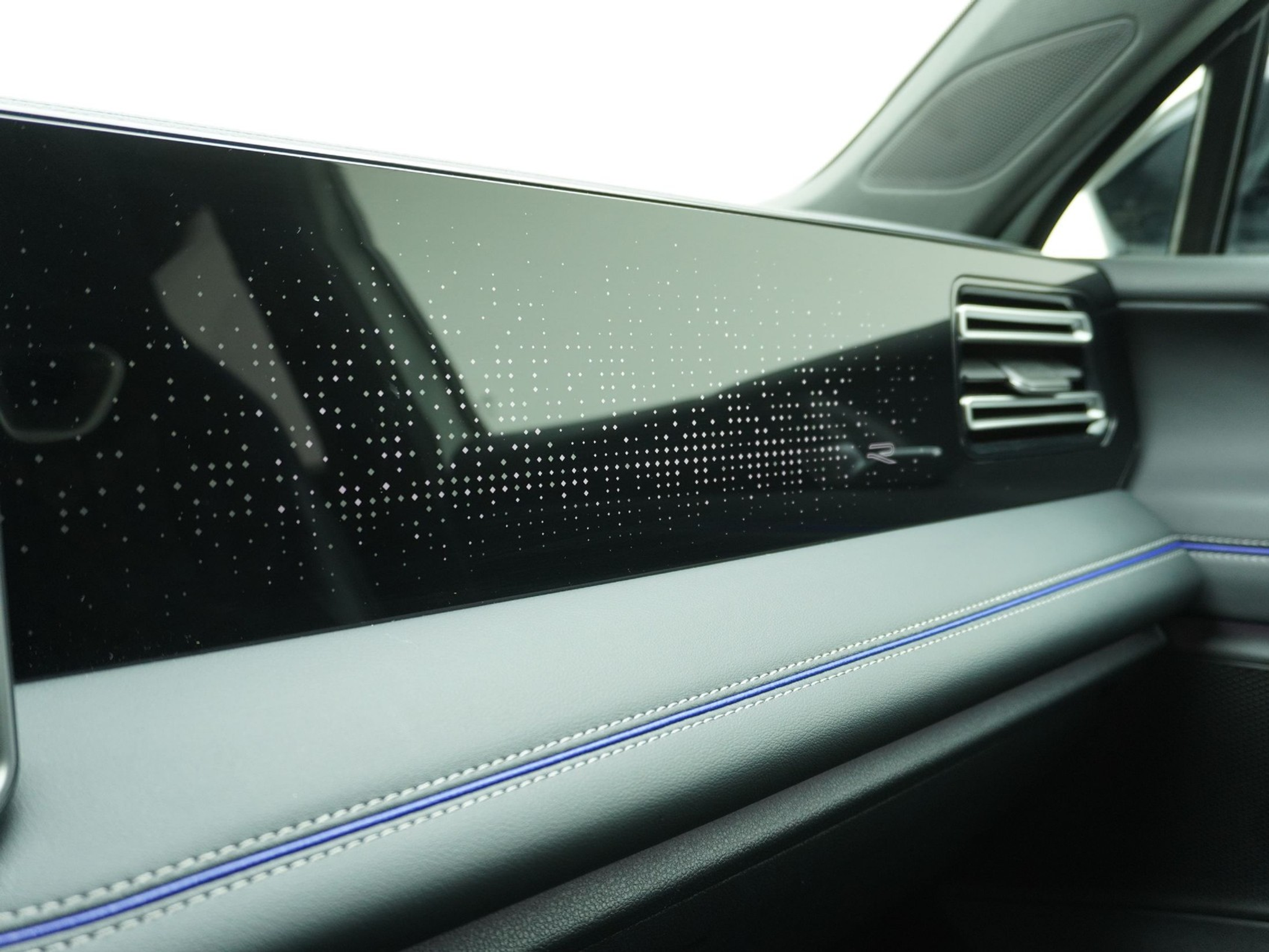 listing desktop thumbnail image 14