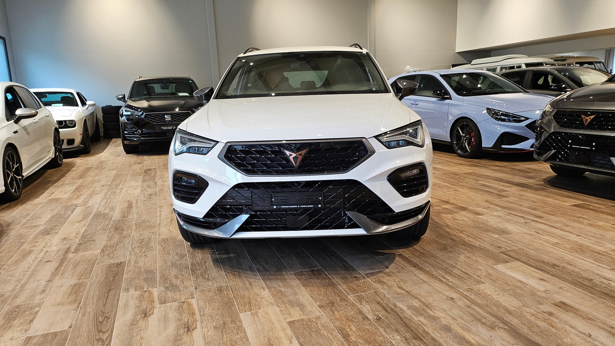 listing desktop thumbnail image 2