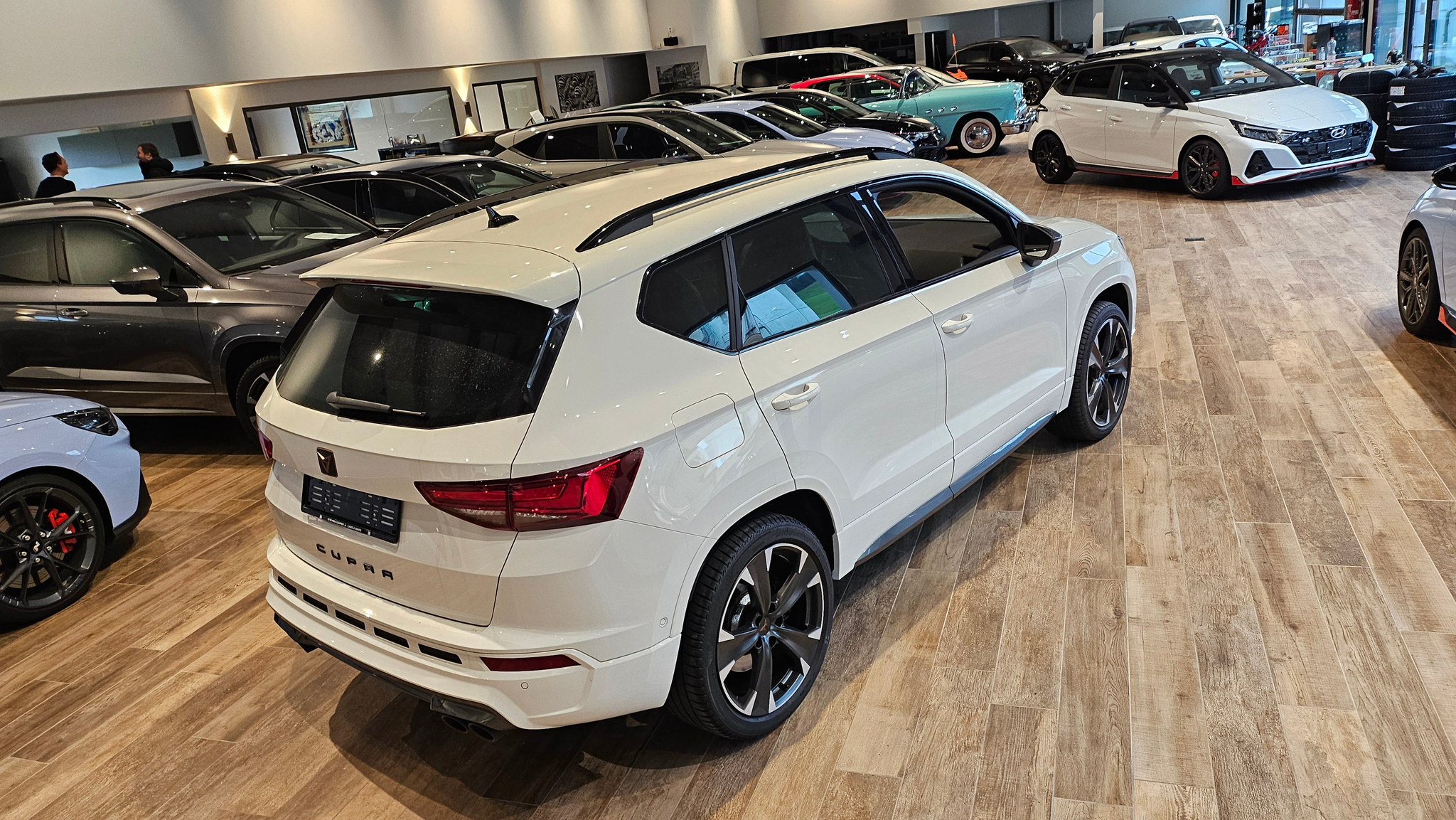 listing desktop thumbnail image 9