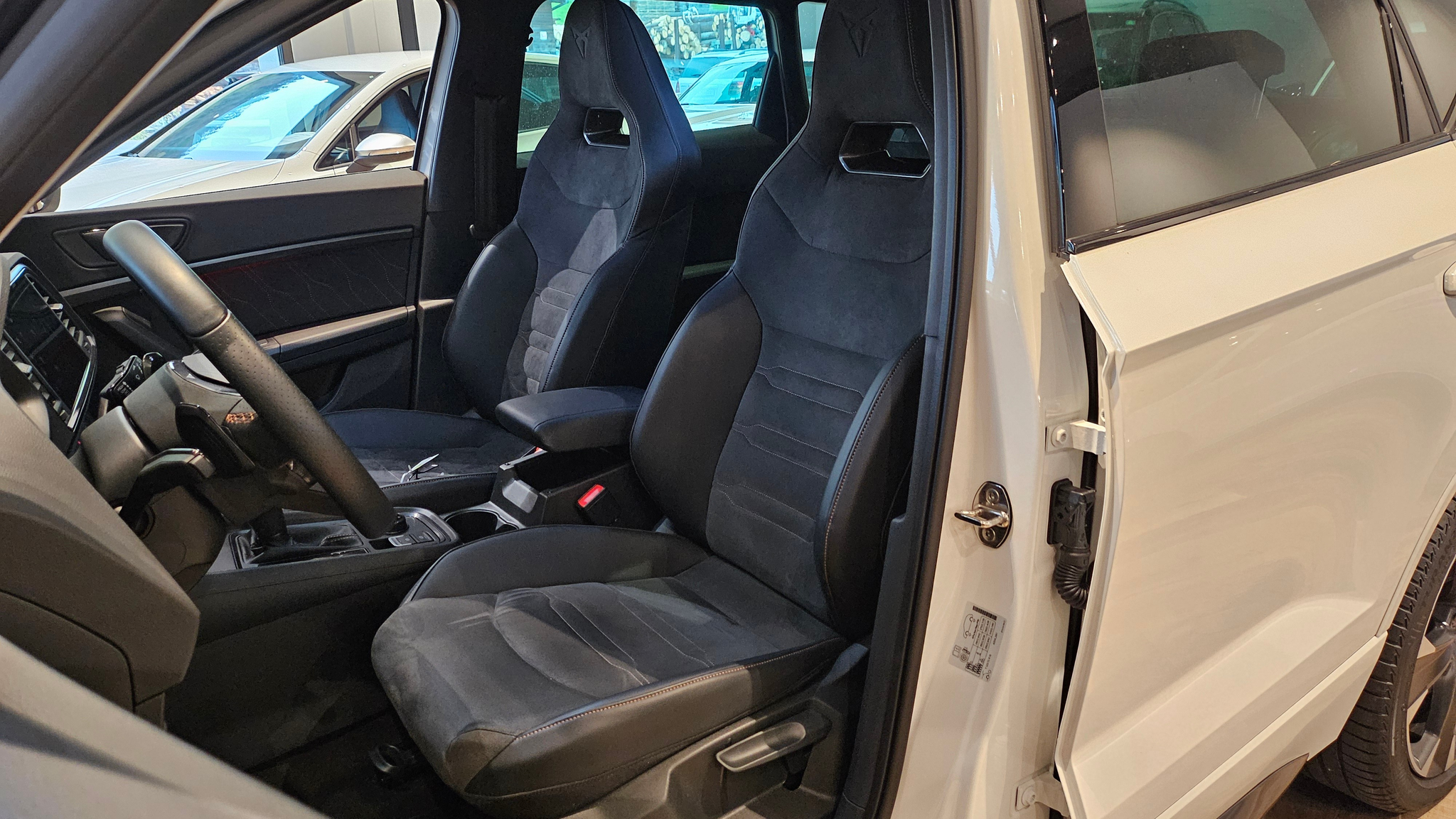 listing desktop thumbnail image 26