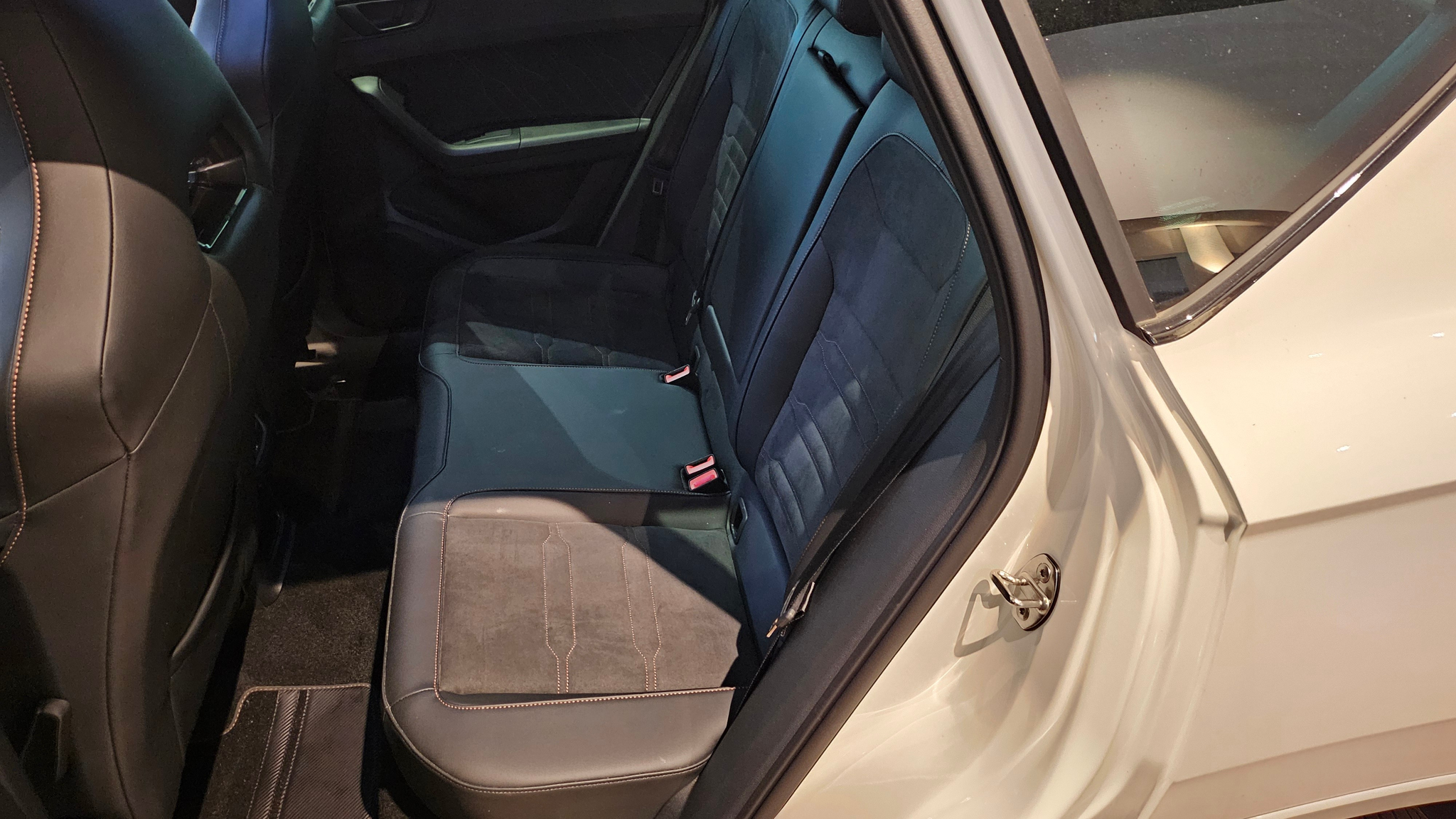 listing desktop thumbnail image 22