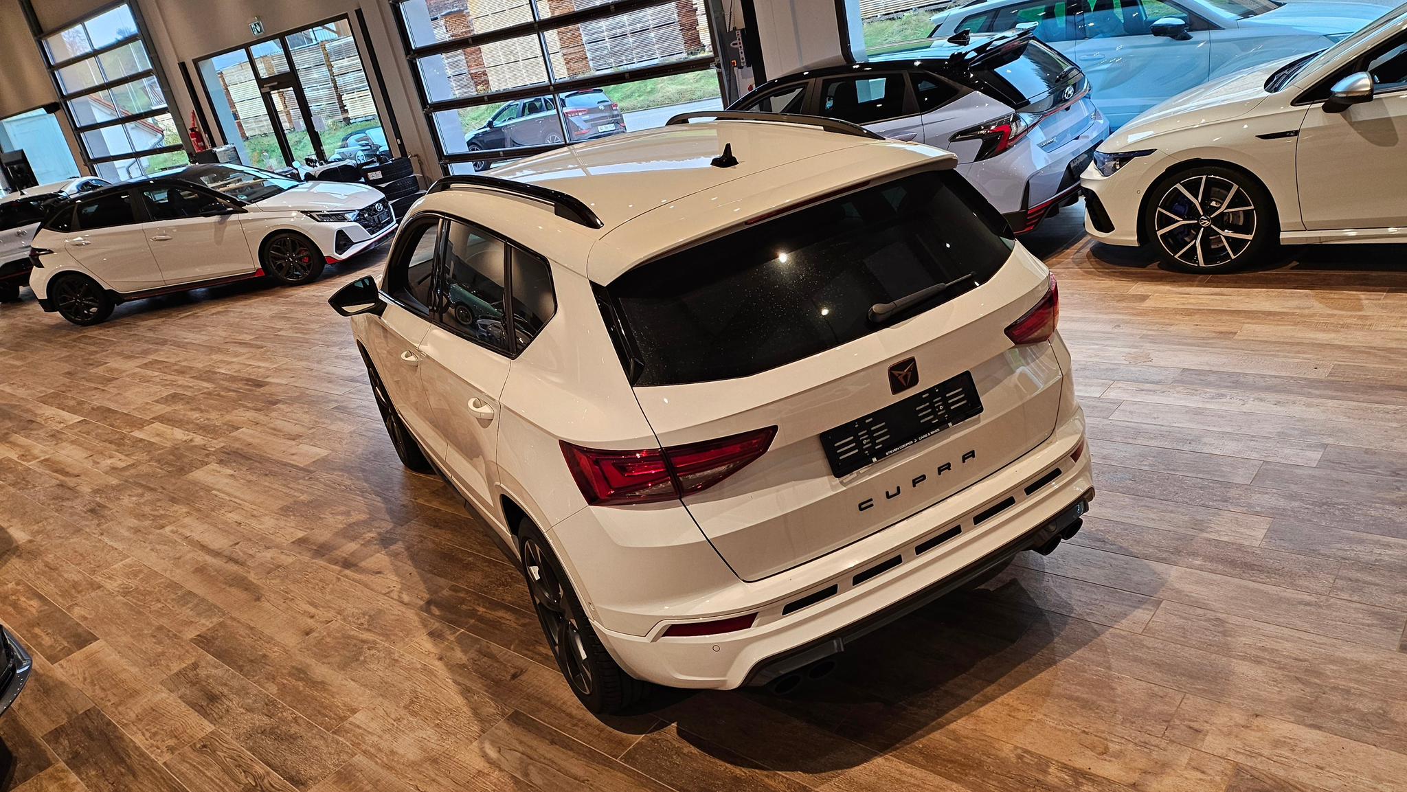 listing desktop thumbnail image 13