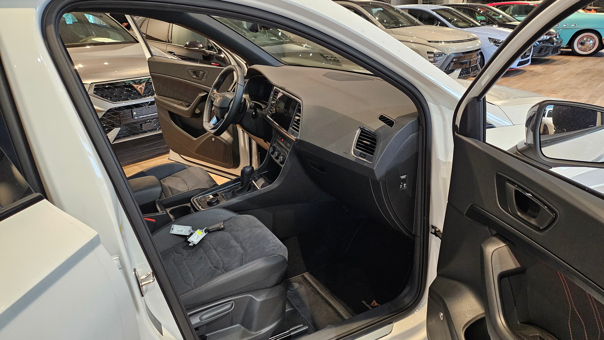 listing desktop thumbnail image 18