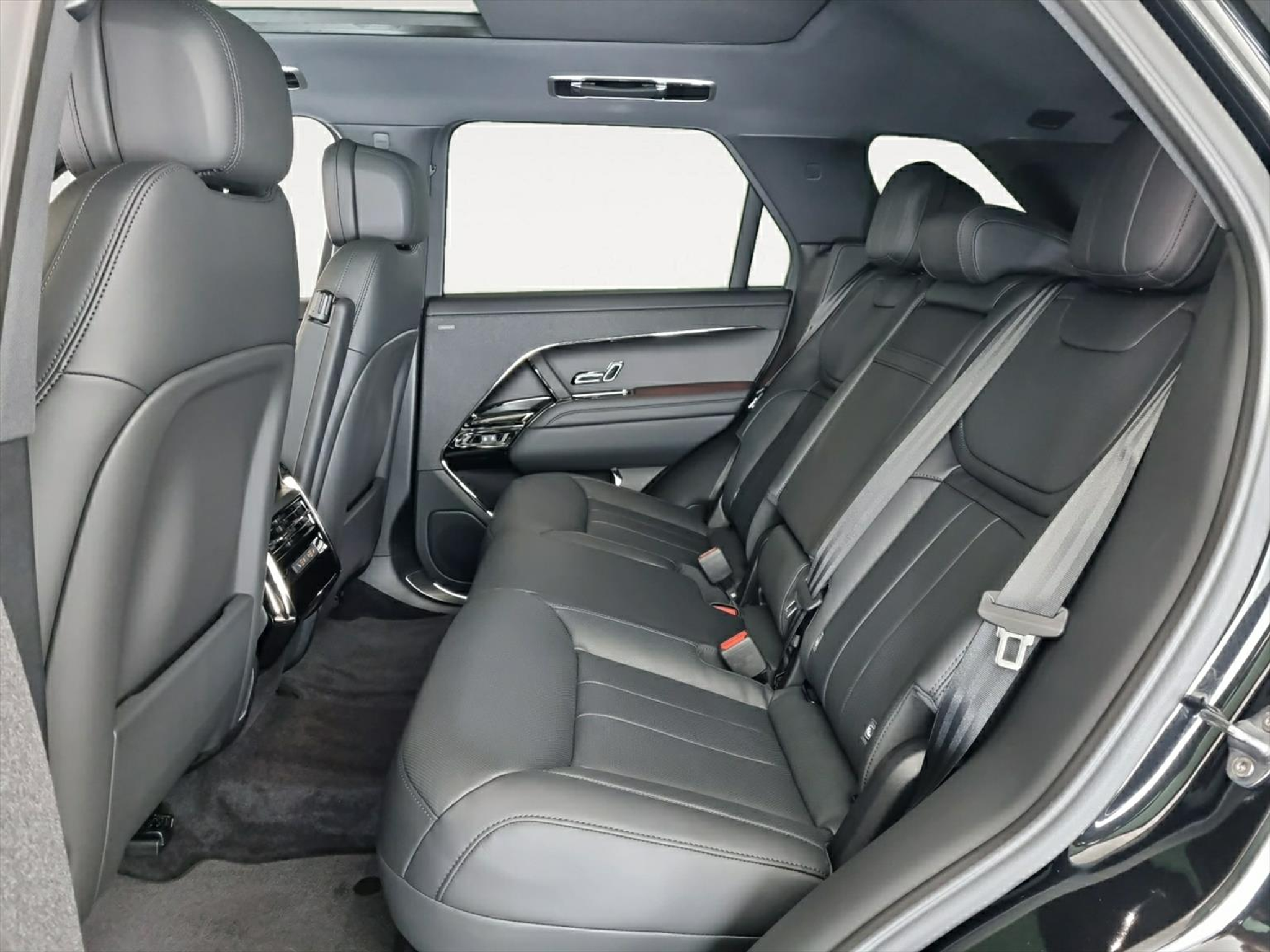 listing desktop thumbnail image 14