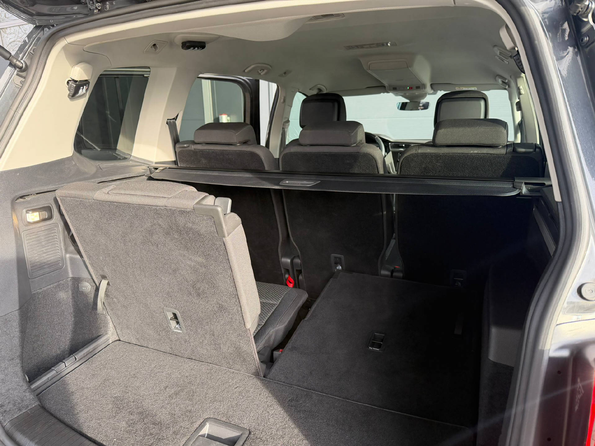 listing desktop thumbnail image 16