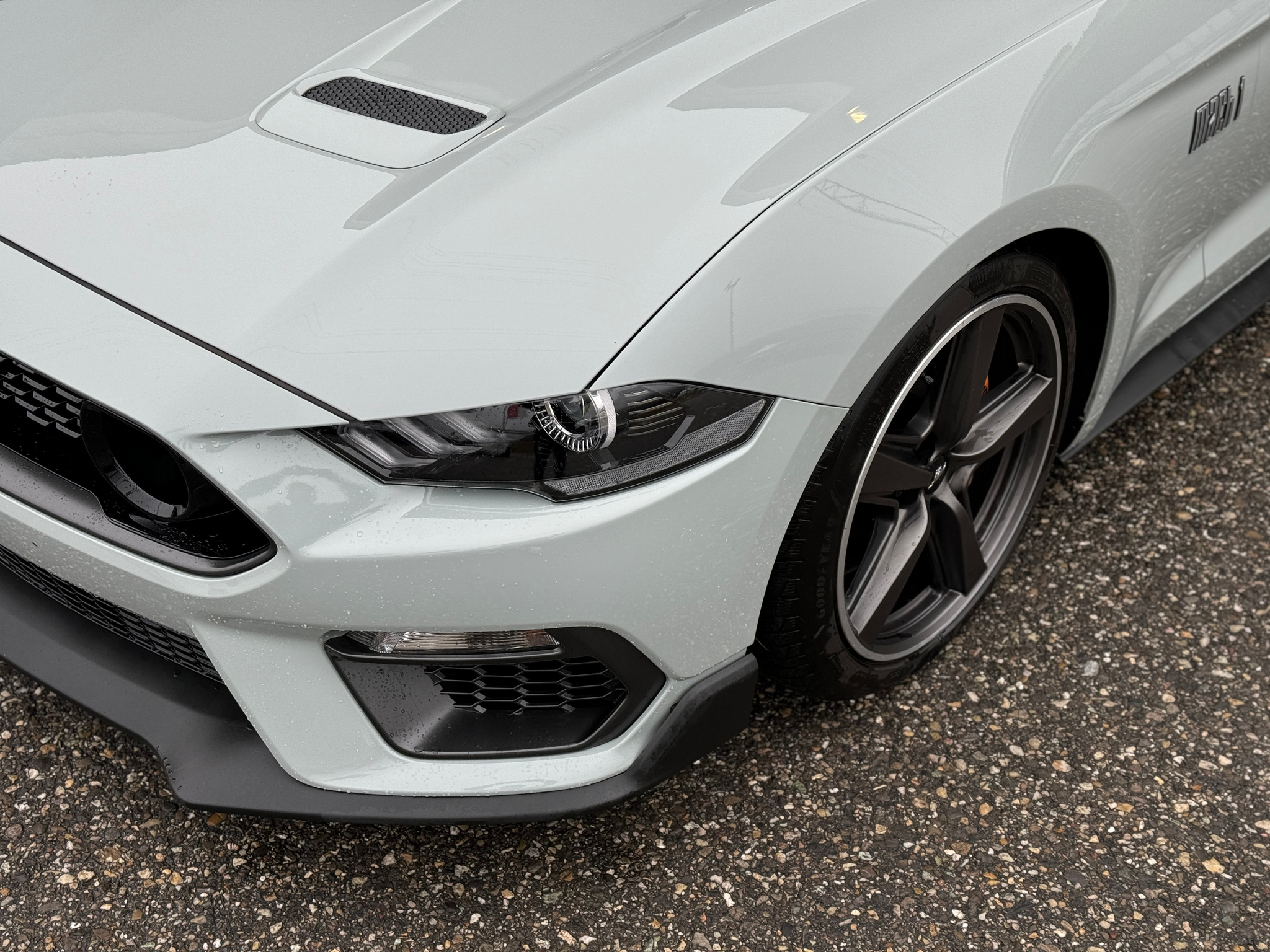 listing desktop thumbnail image 4