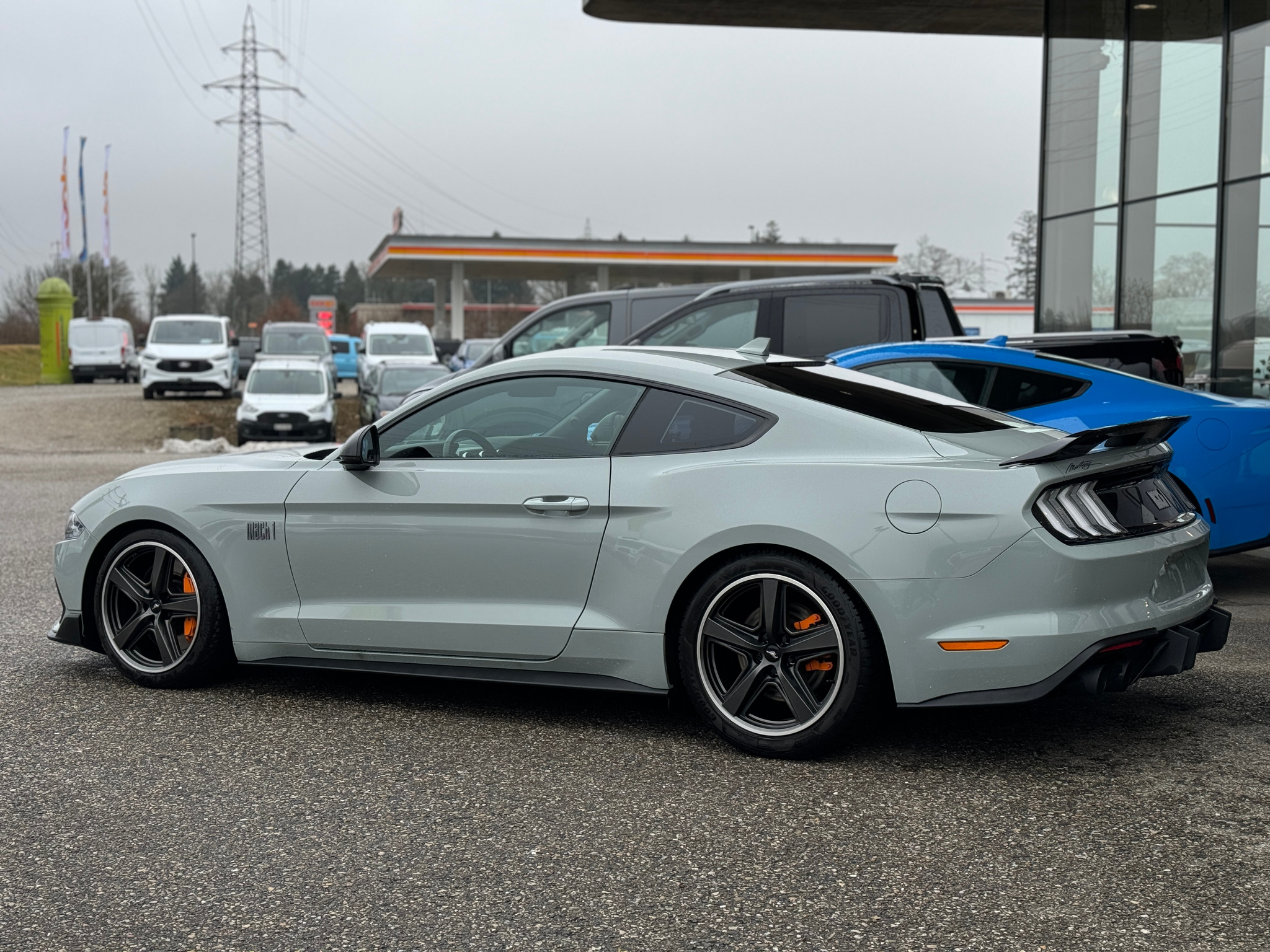 listing desktop thumbnail image 8