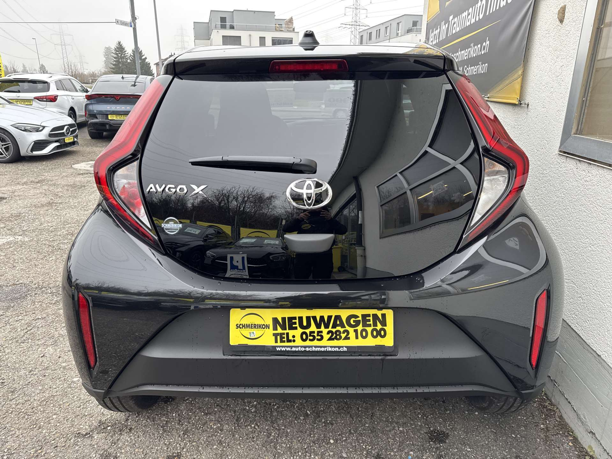 listing desktop thumbnail image 3