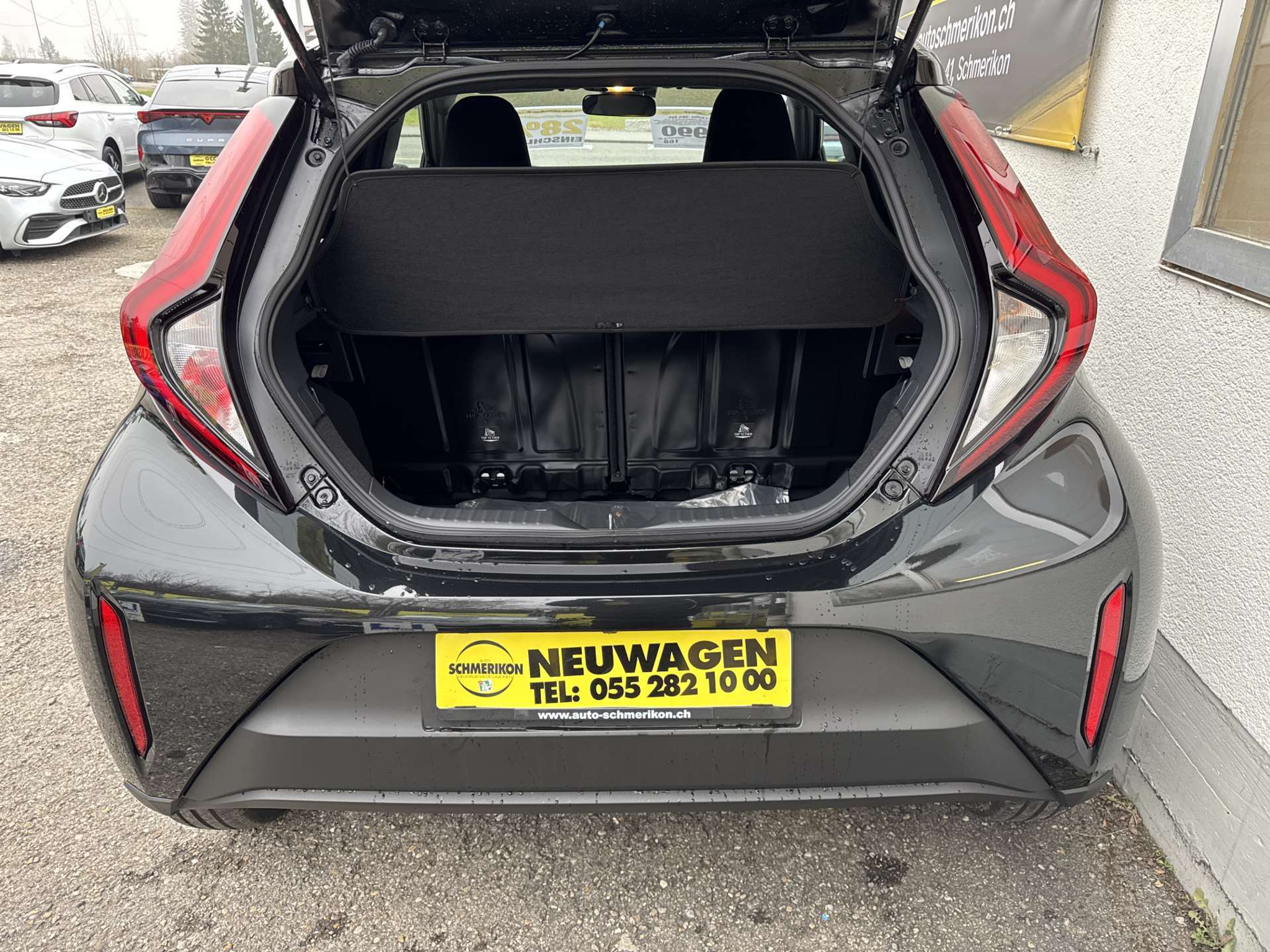 listing desktop thumbnail image 8