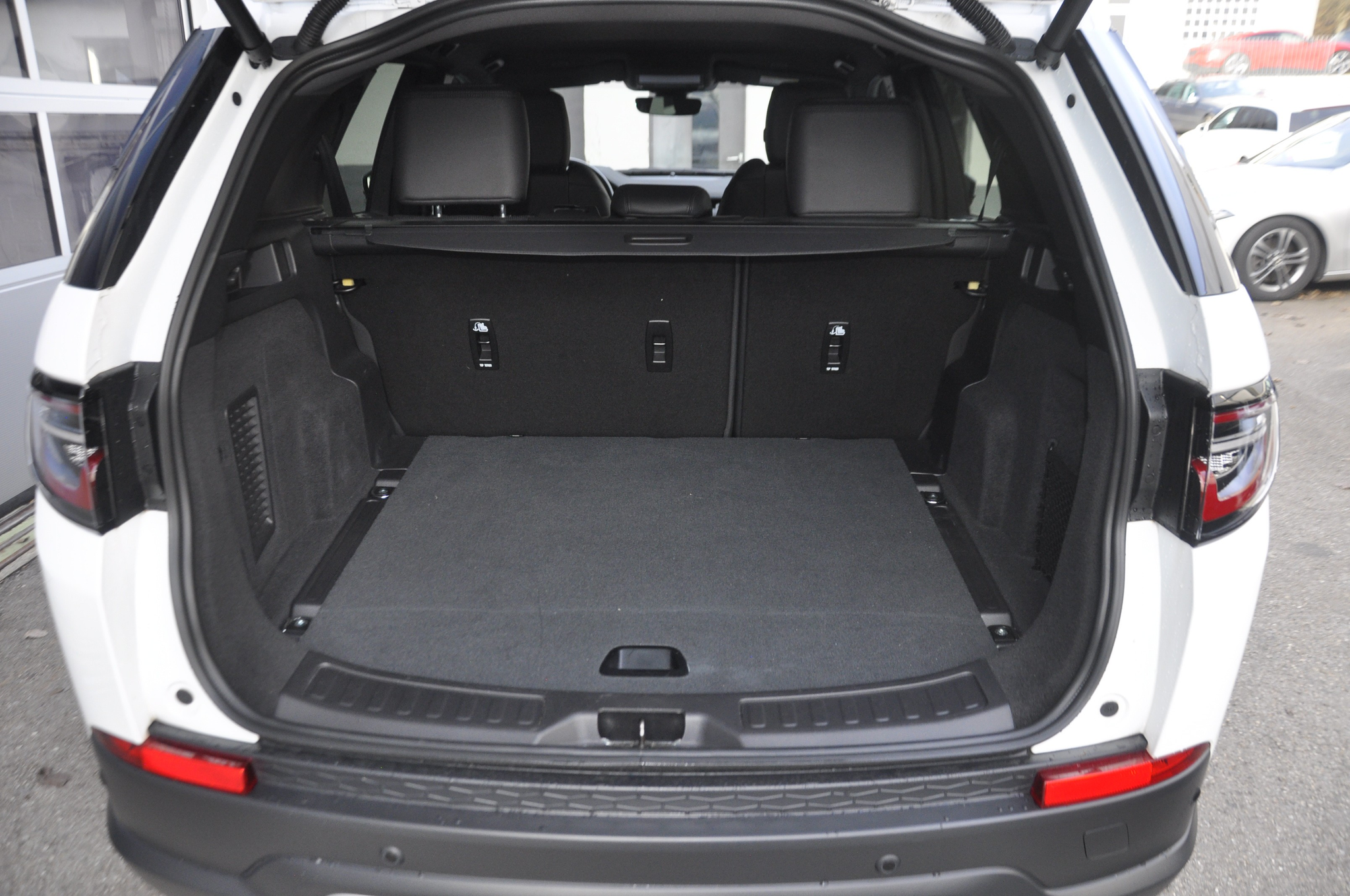 listing desktop thumbnail image 14