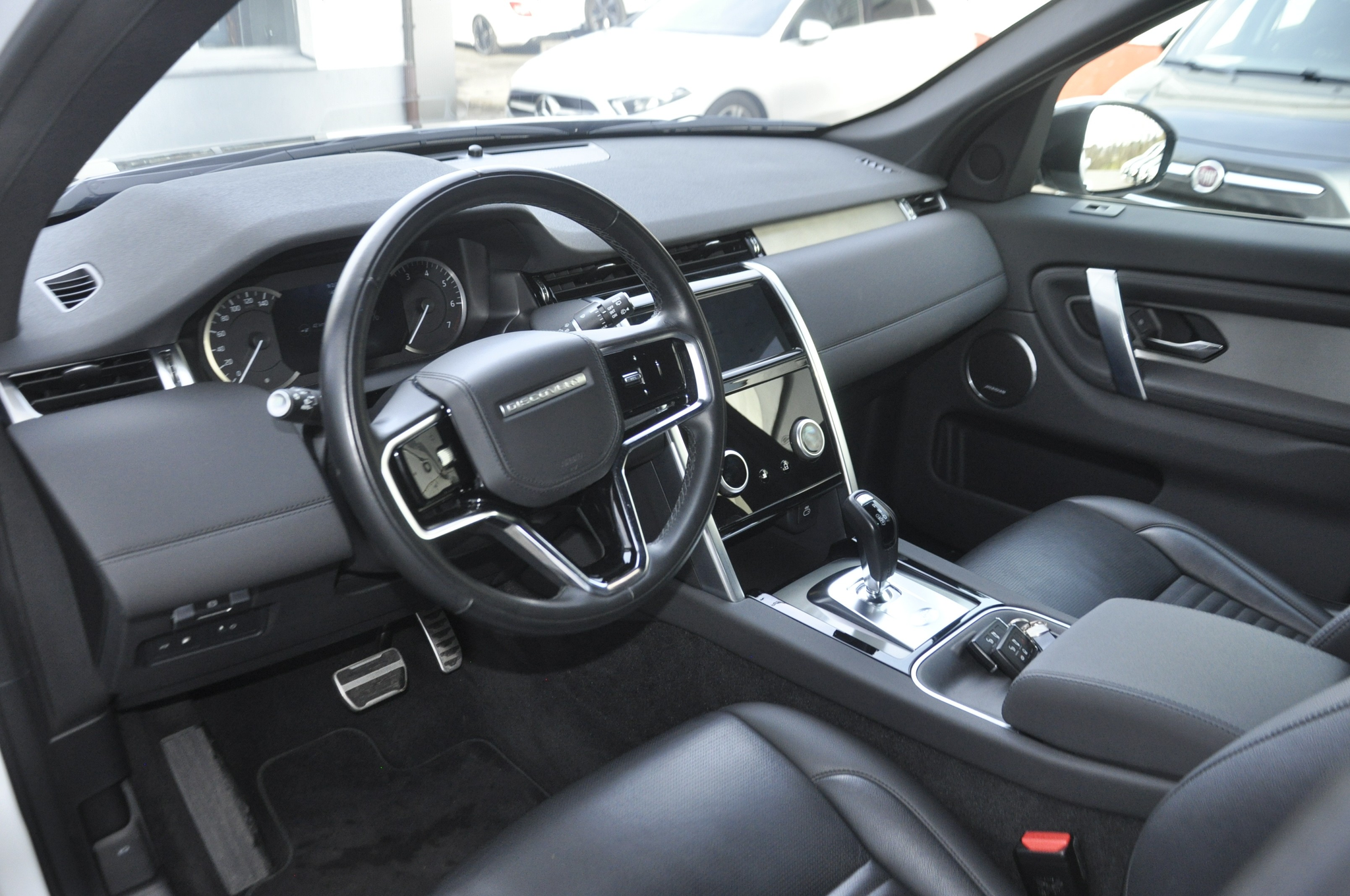 listing desktop thumbnail image 5