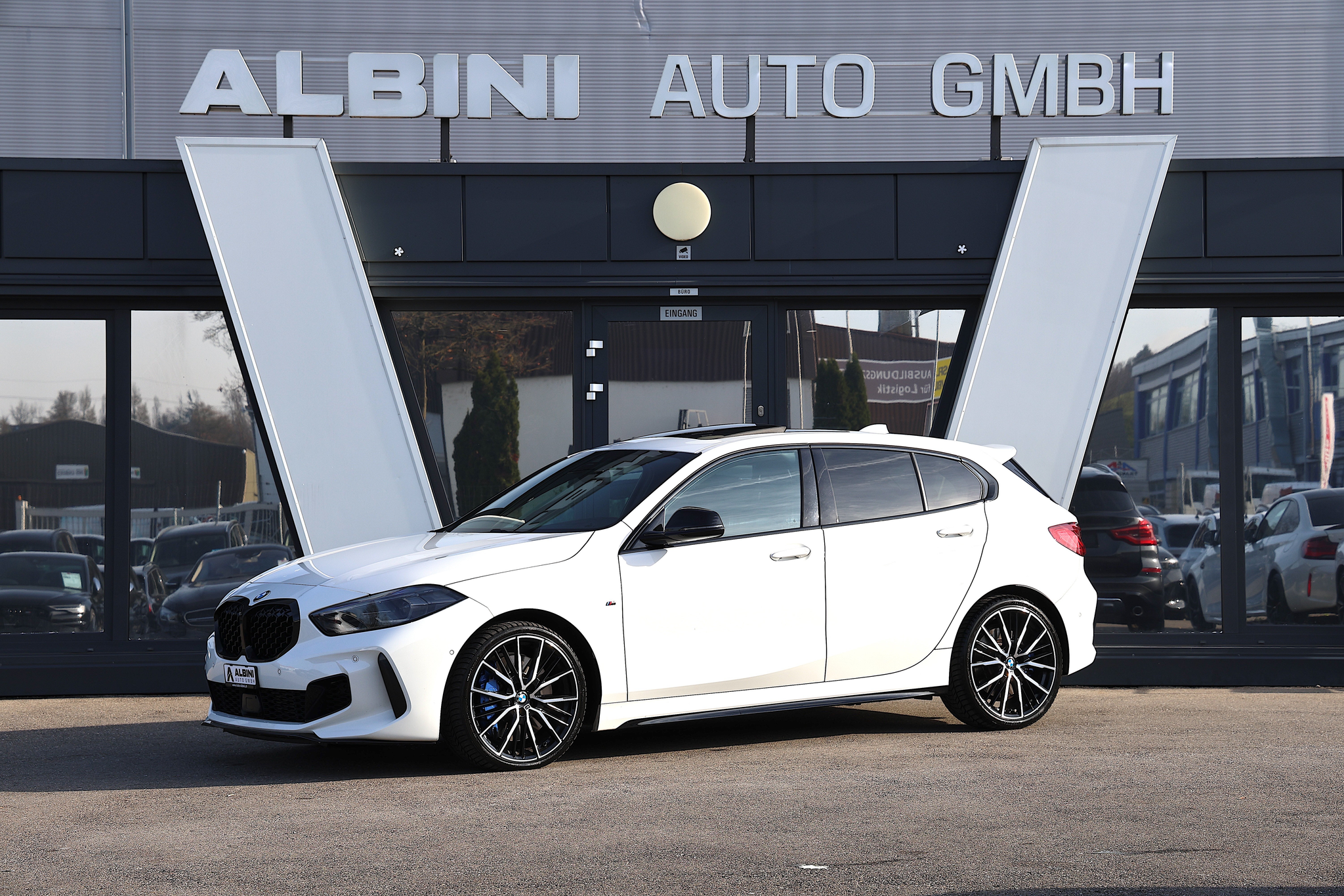 listing desktop thumbnail image 0