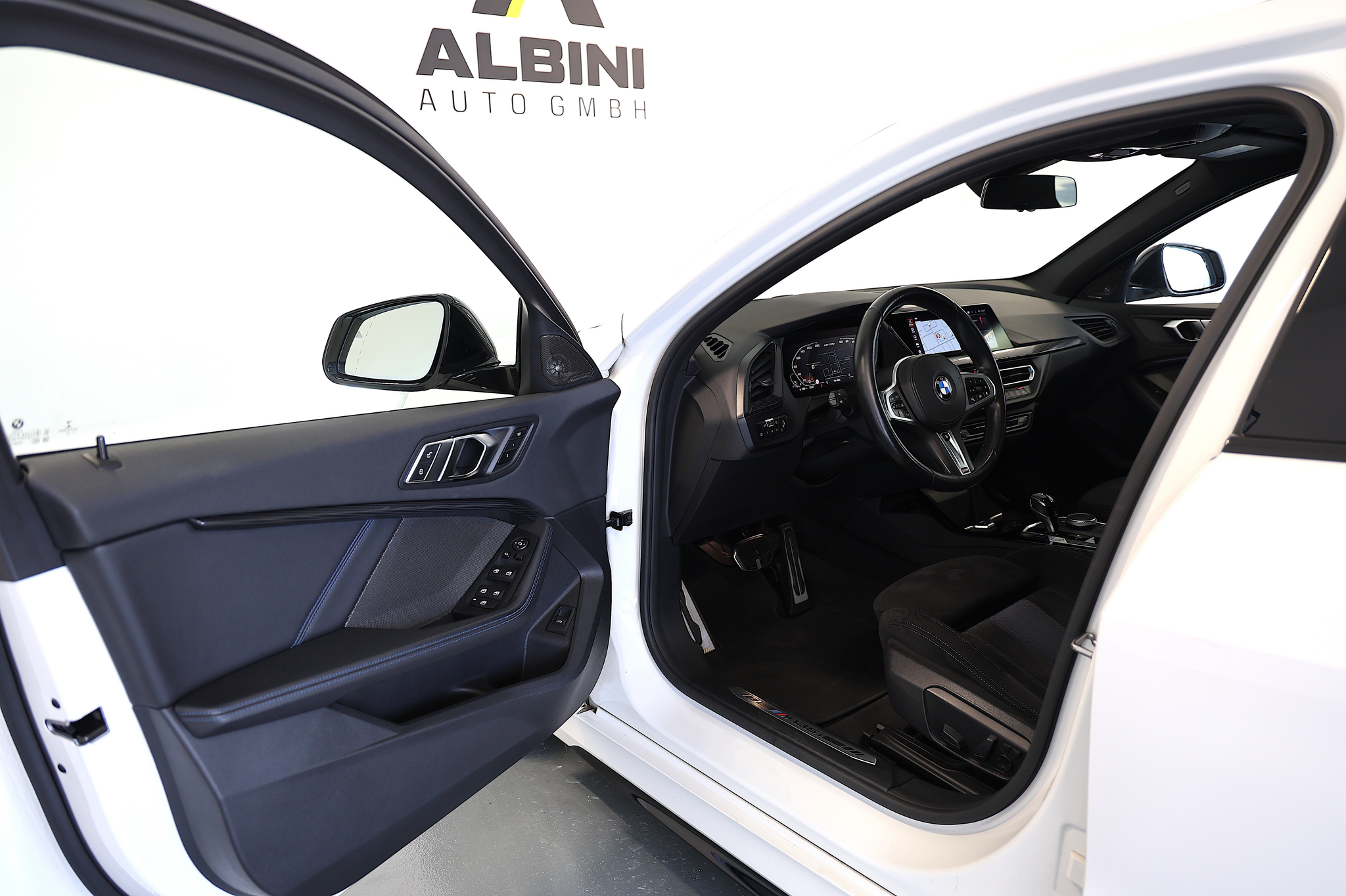 listing desktop thumbnail image 6