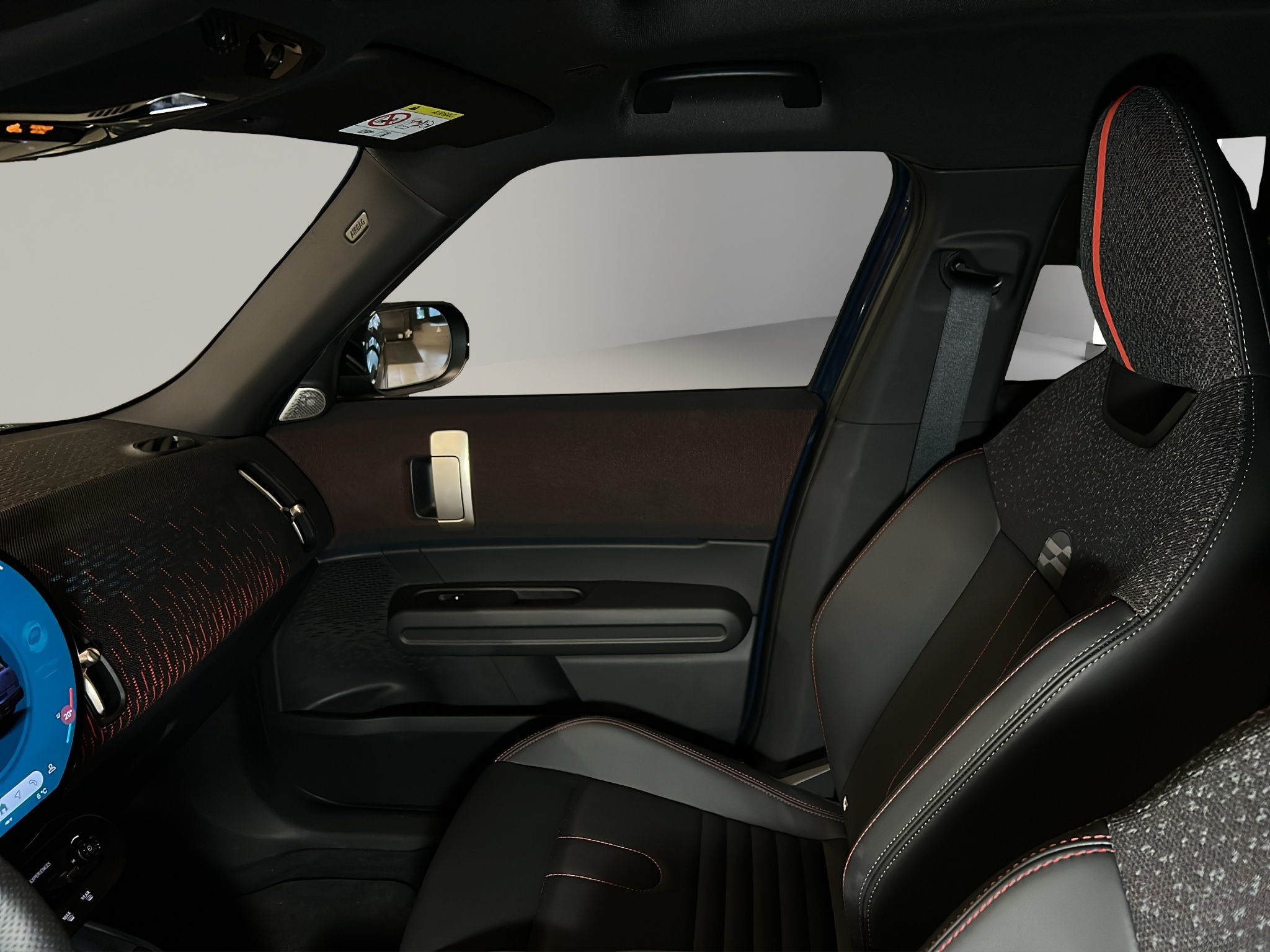 listing desktop thumbnail image 15