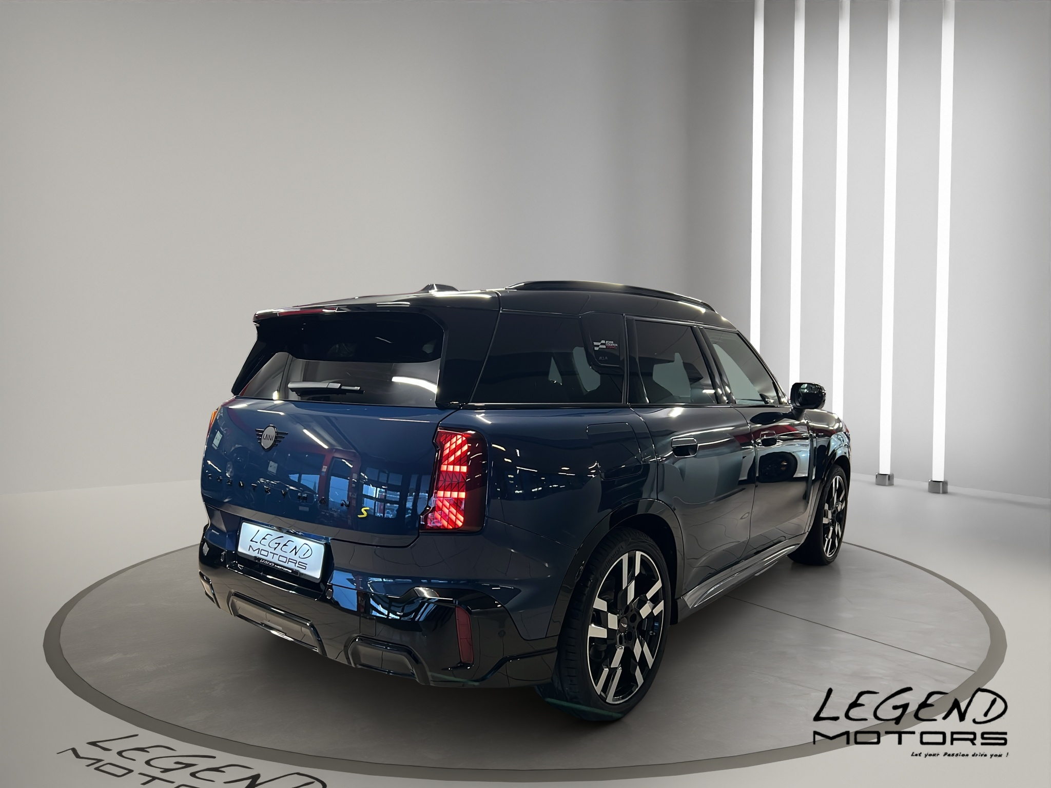 listing desktop thumbnail image 5