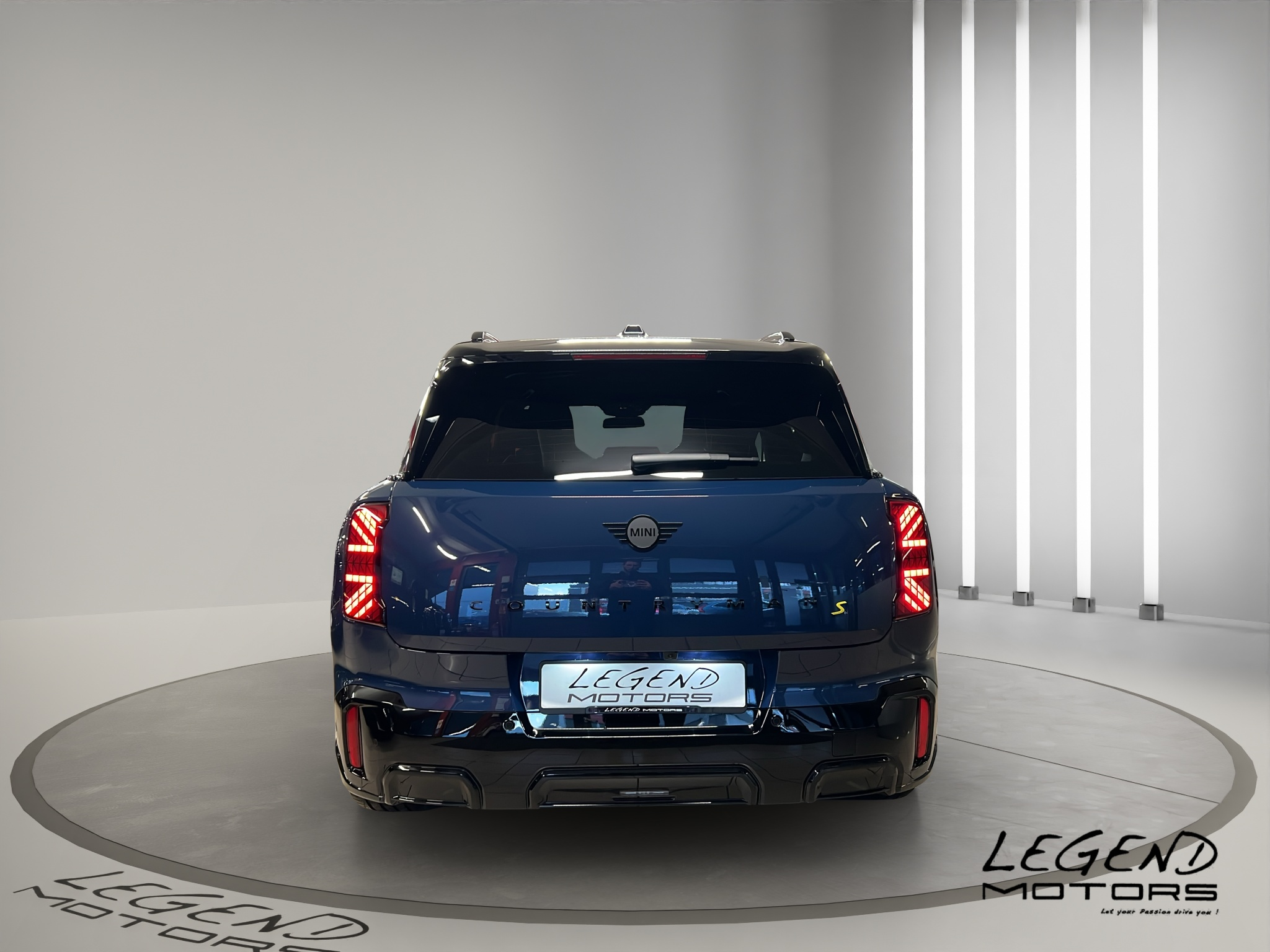 listing desktop thumbnail image 4