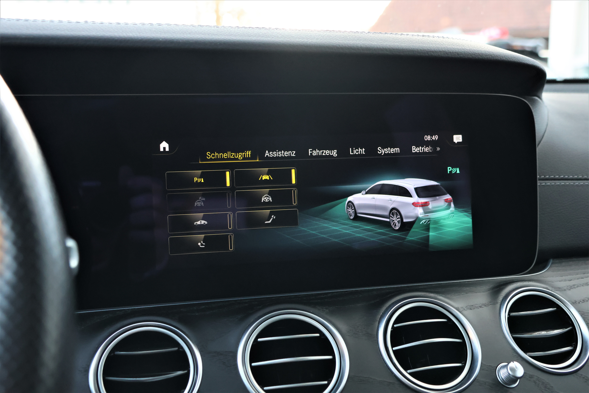 listing desktop thumbnail image 24