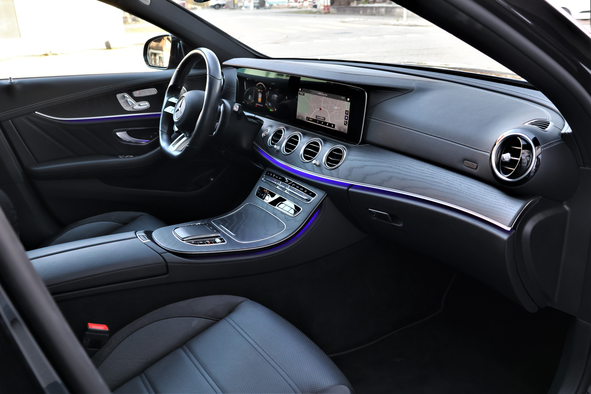 listing desktop thumbnail image 19