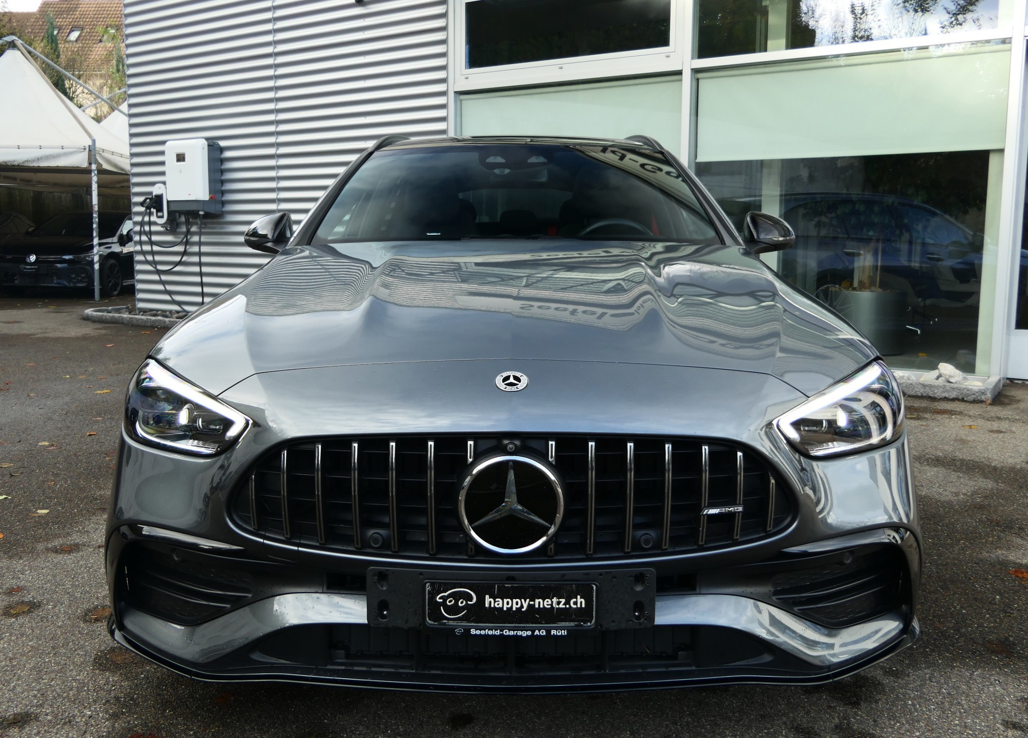 listing desktop thumbnail image 1