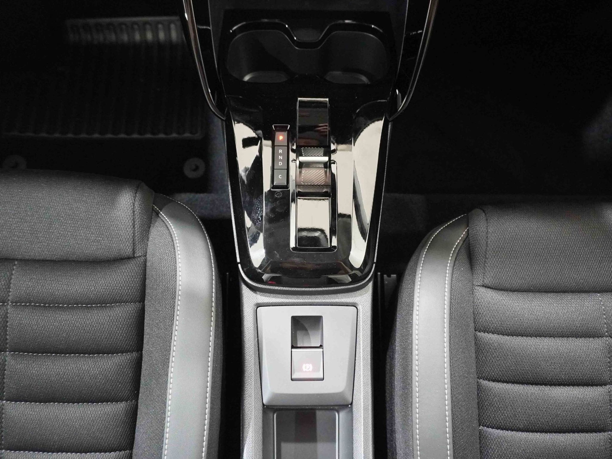 listing desktop thumbnail image 15