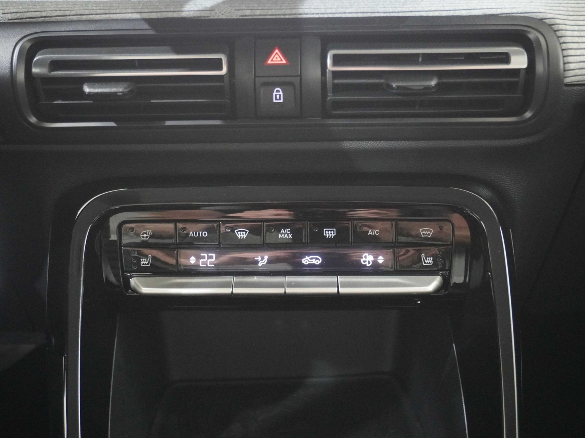 listing desktop thumbnail image 14