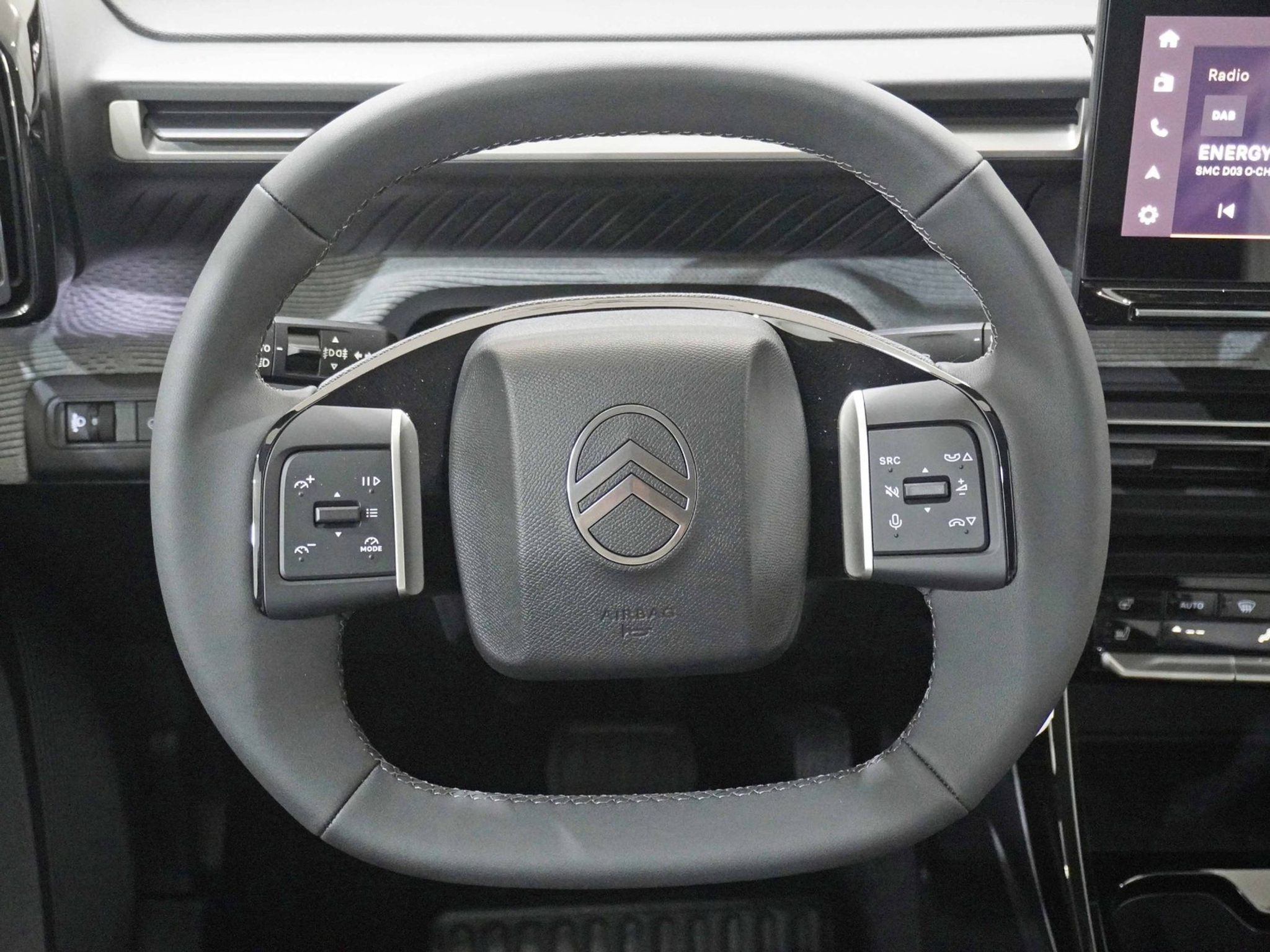 listing desktop thumbnail image 9