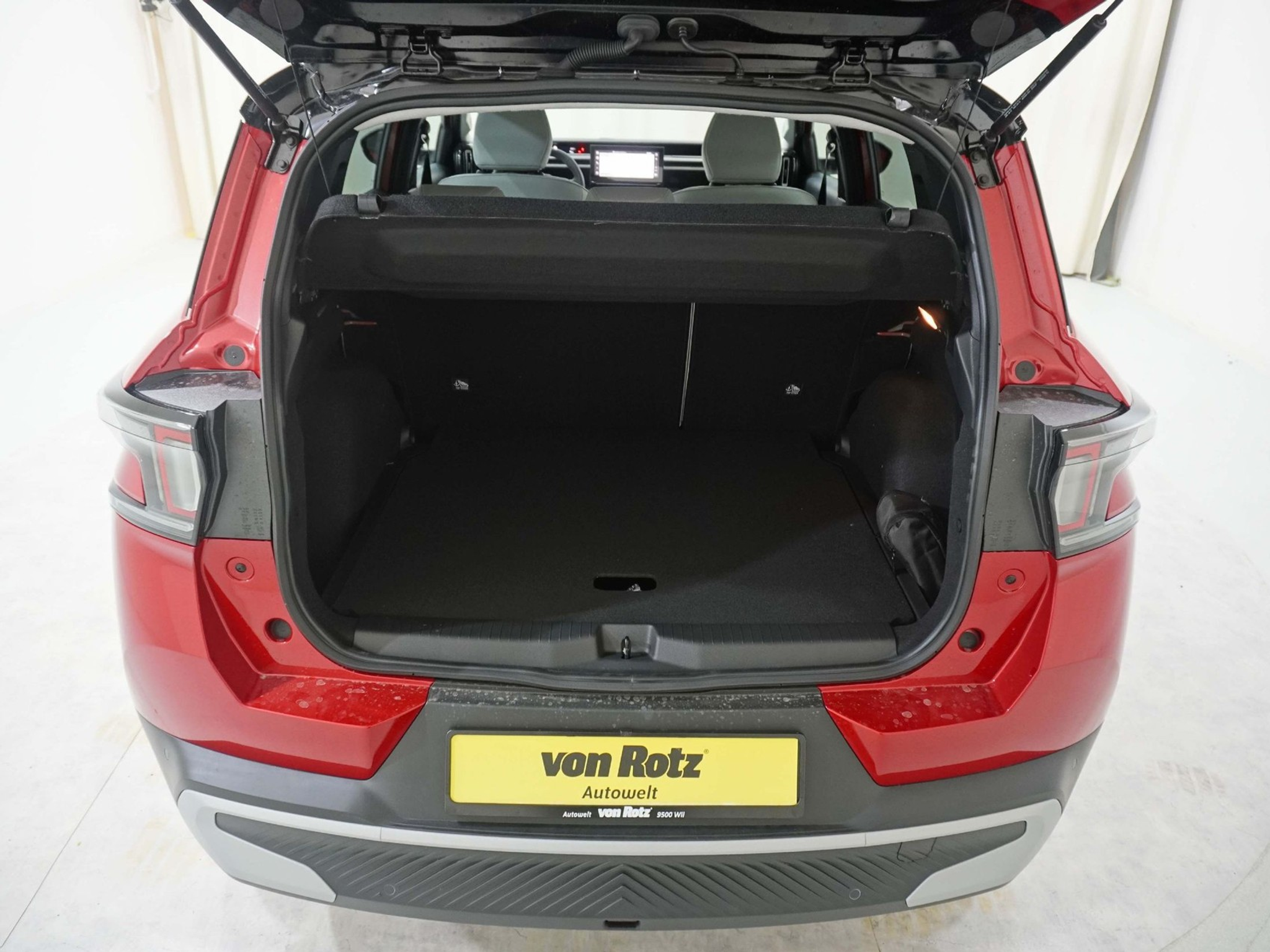 listing desktop thumbnail image 17