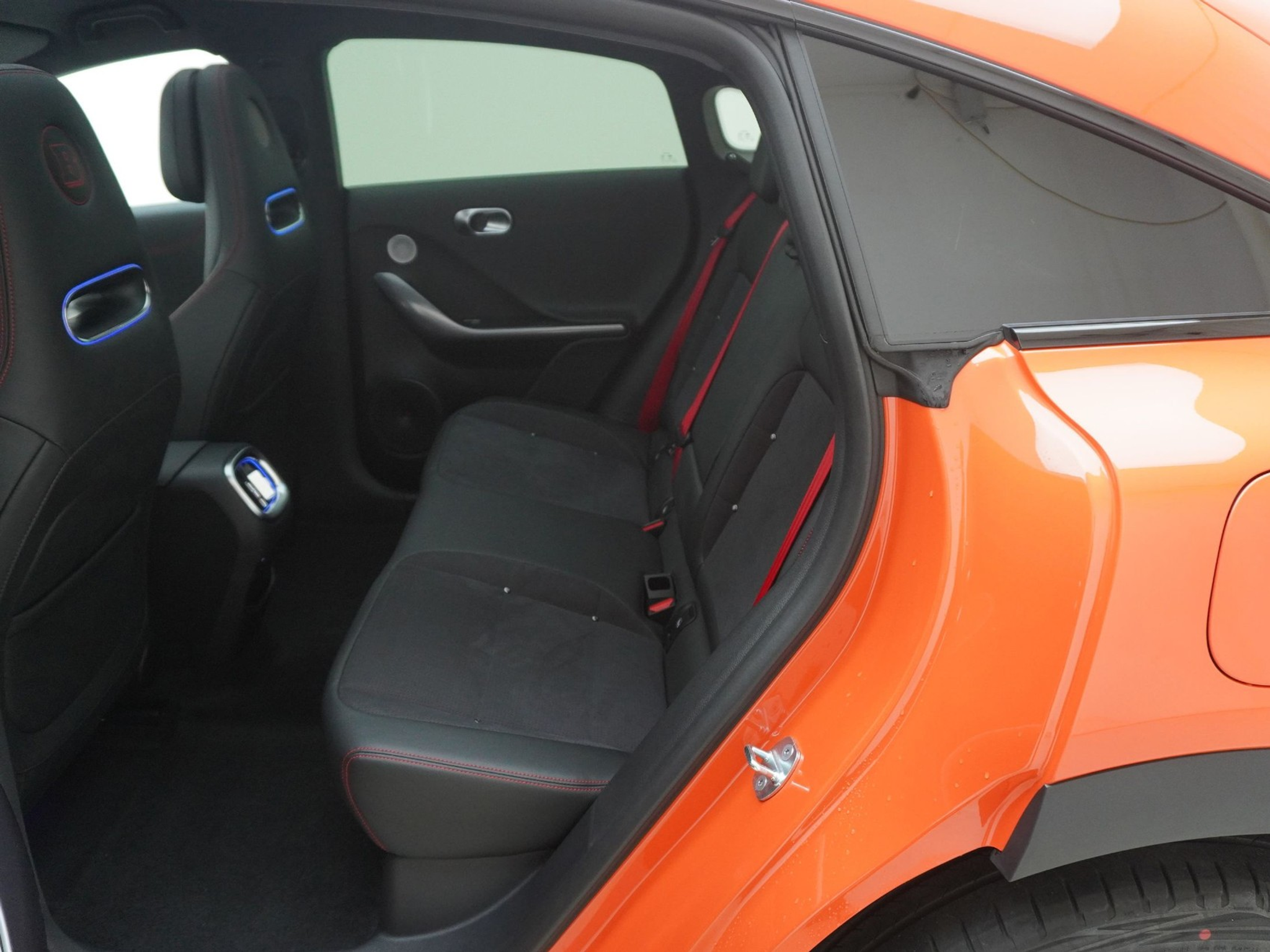 listing desktop thumbnail image 13