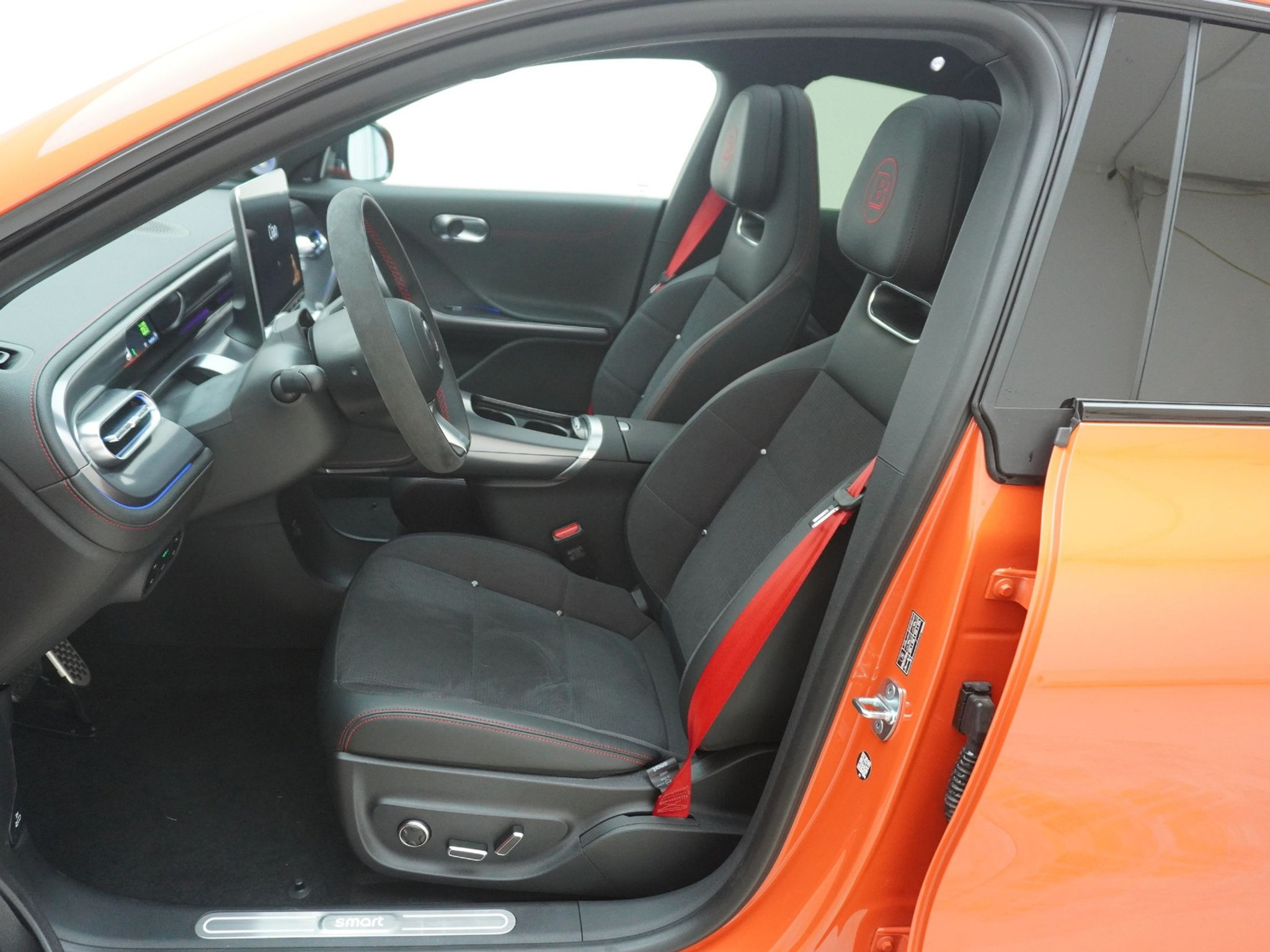 listing desktop thumbnail image 11