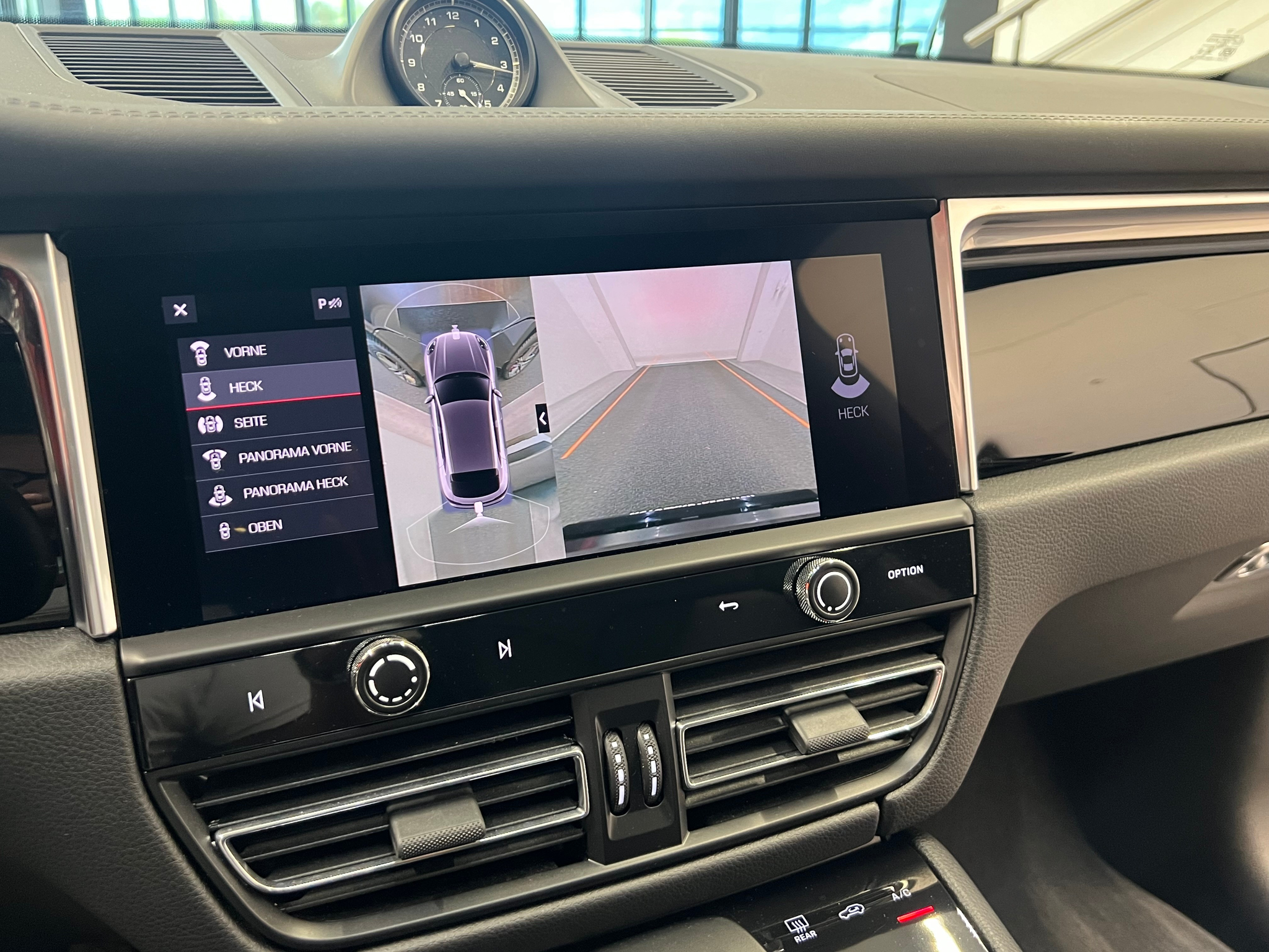 listing desktop thumbnail image 24