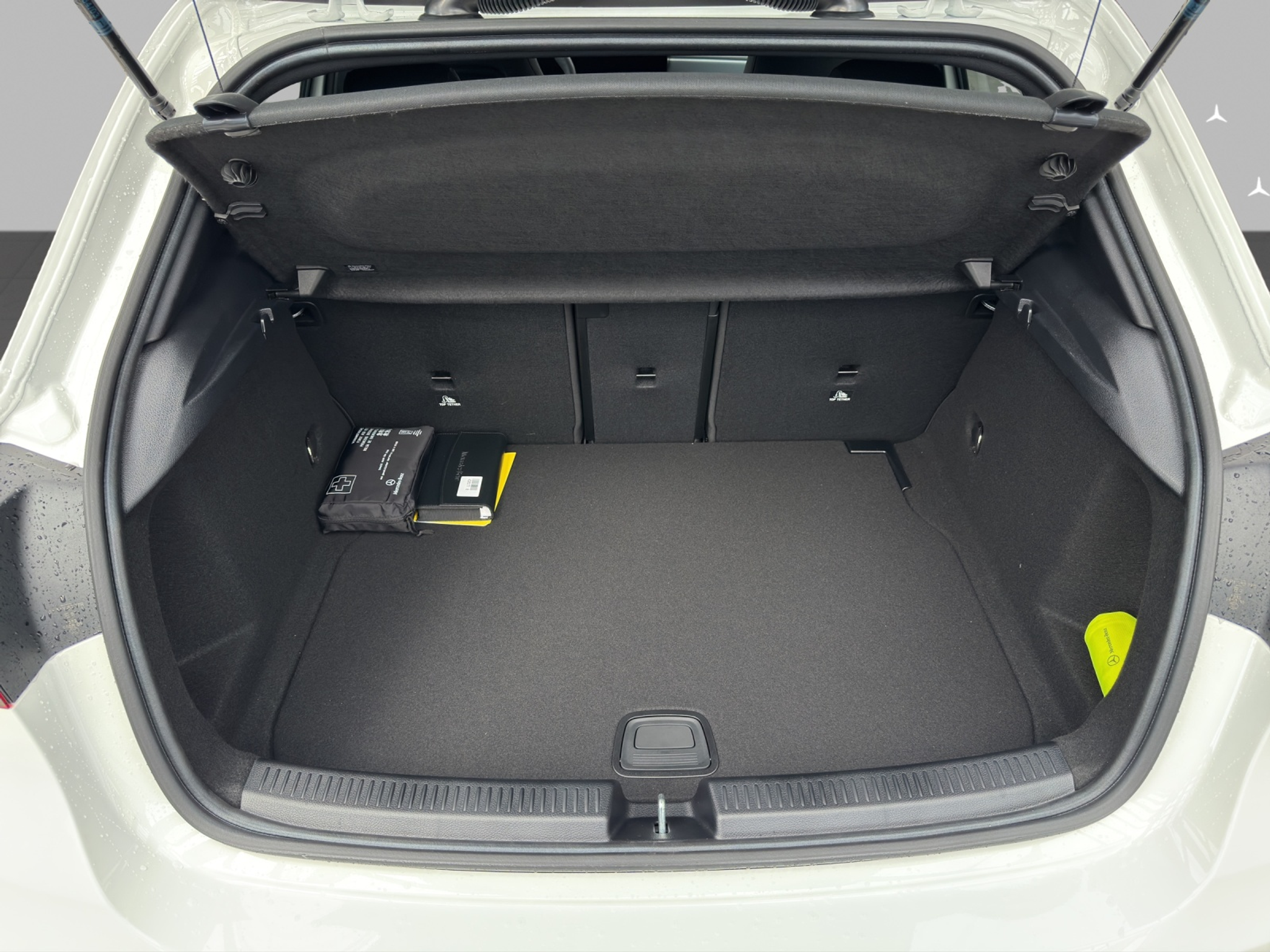 listing desktop thumbnail image 7