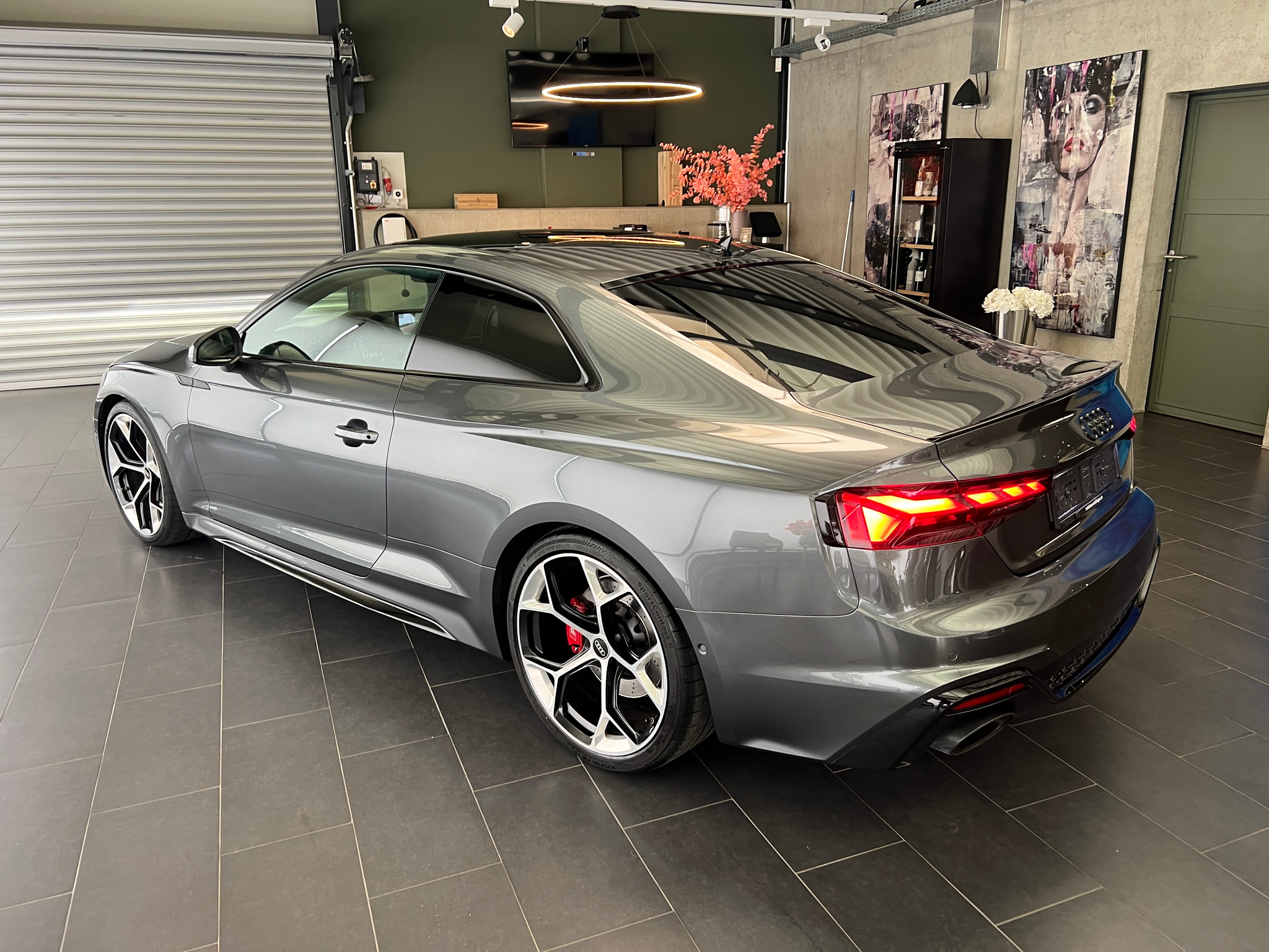 listing desktop thumbnail image 18