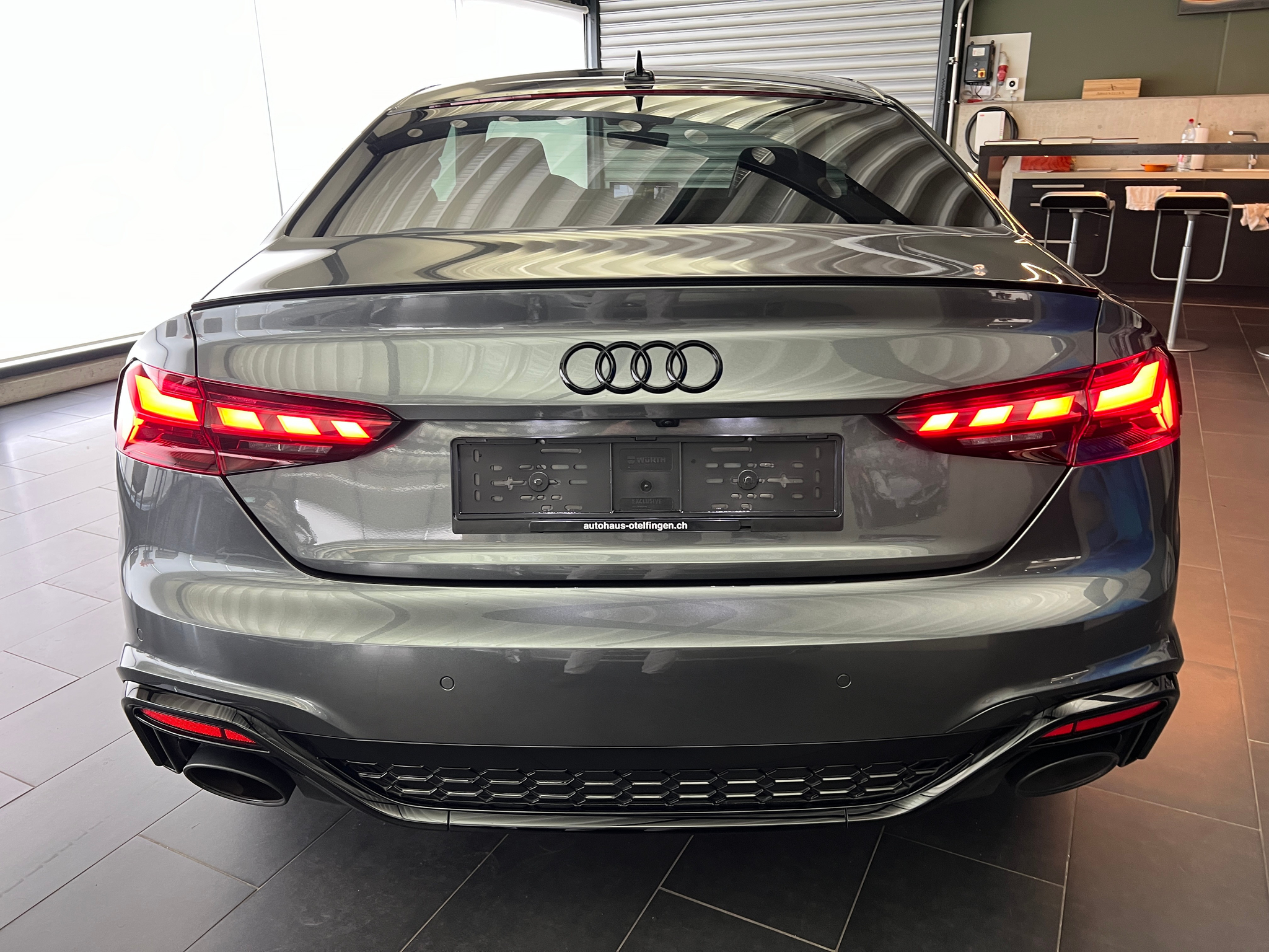 listing desktop thumbnail image 20