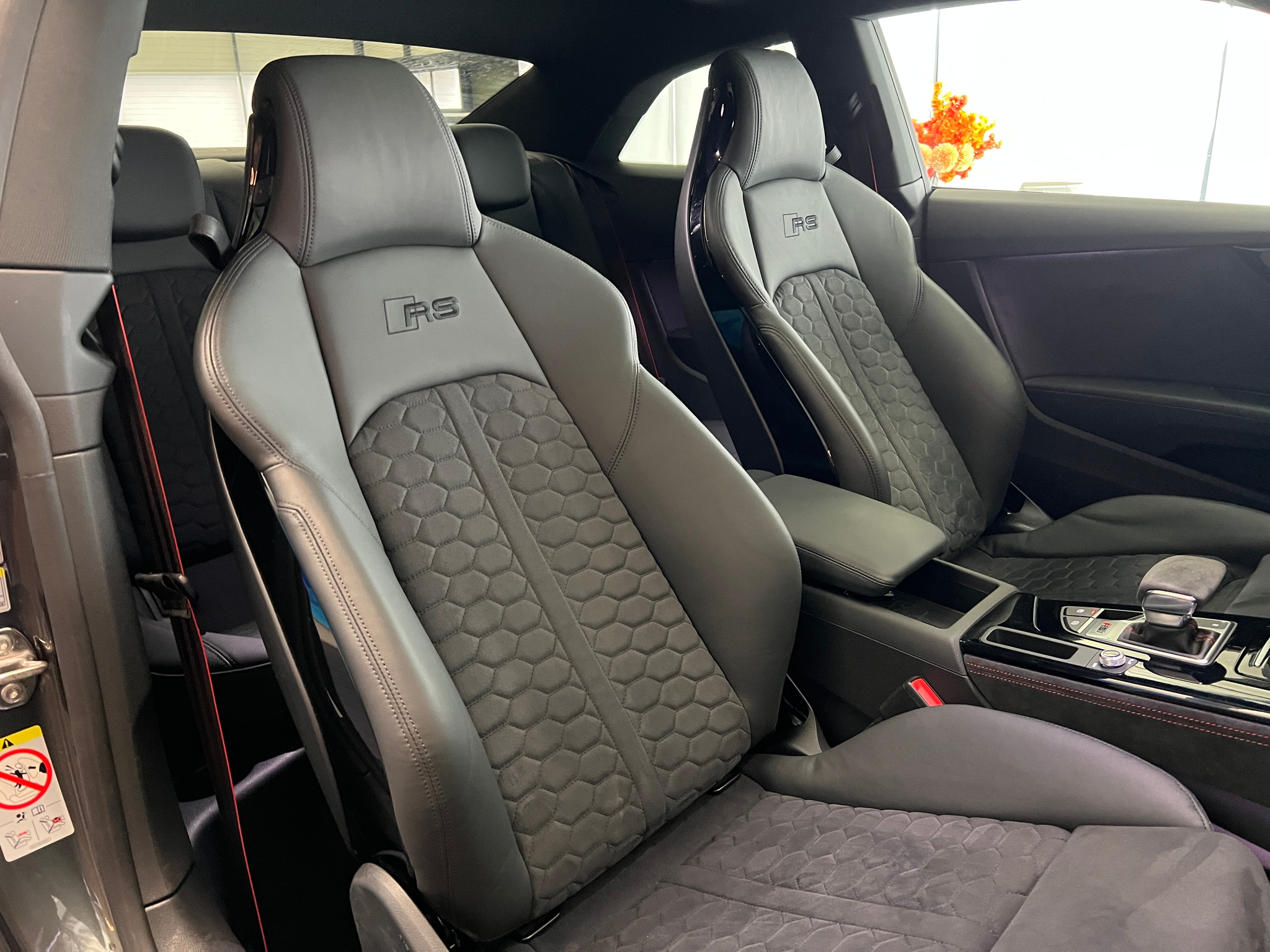 listing desktop thumbnail image 24