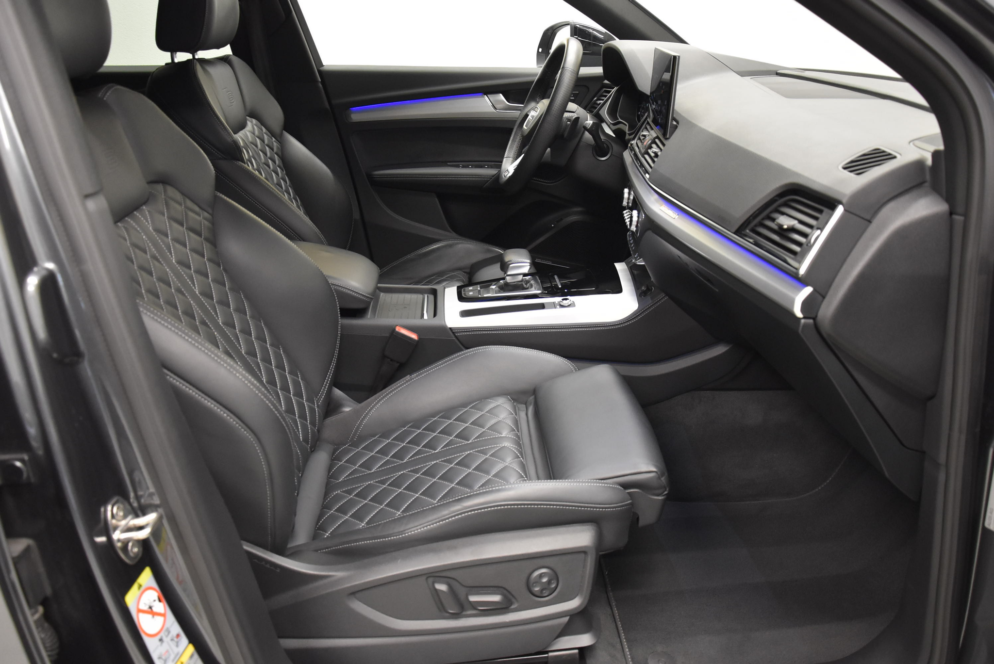 listing desktop thumbnail image 2