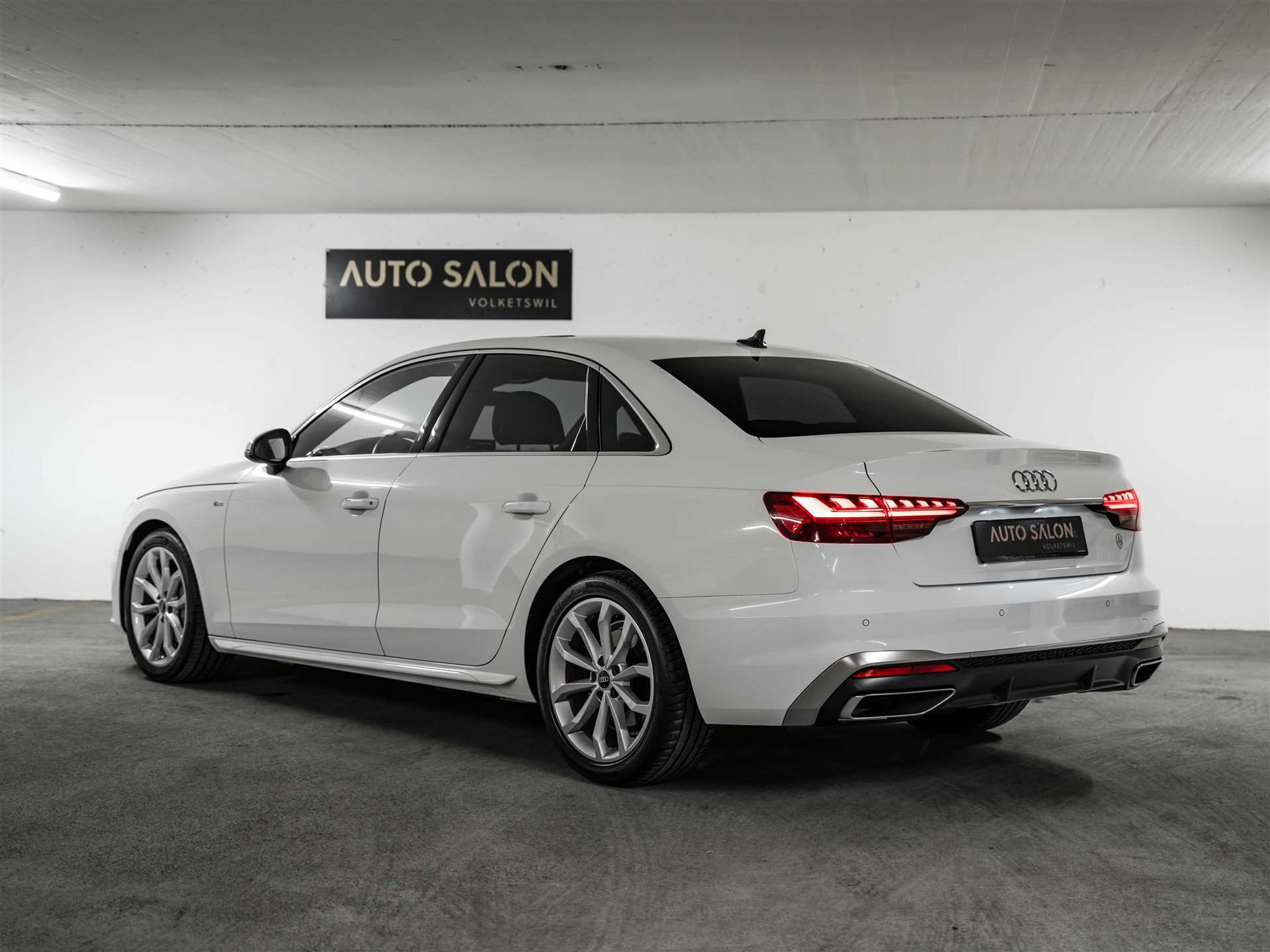 listing desktop thumbnail image 3