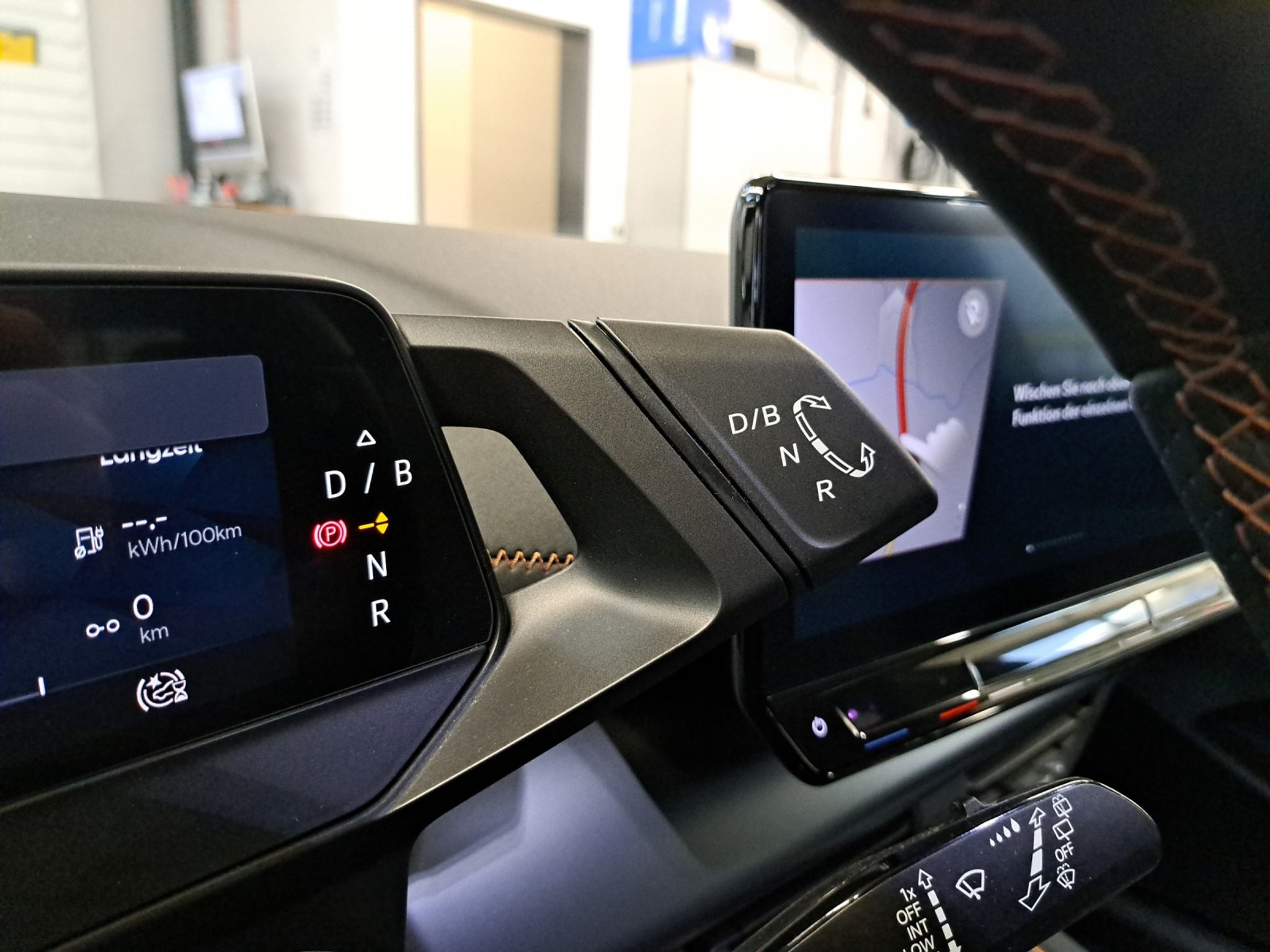 listing desktop thumbnail image 12