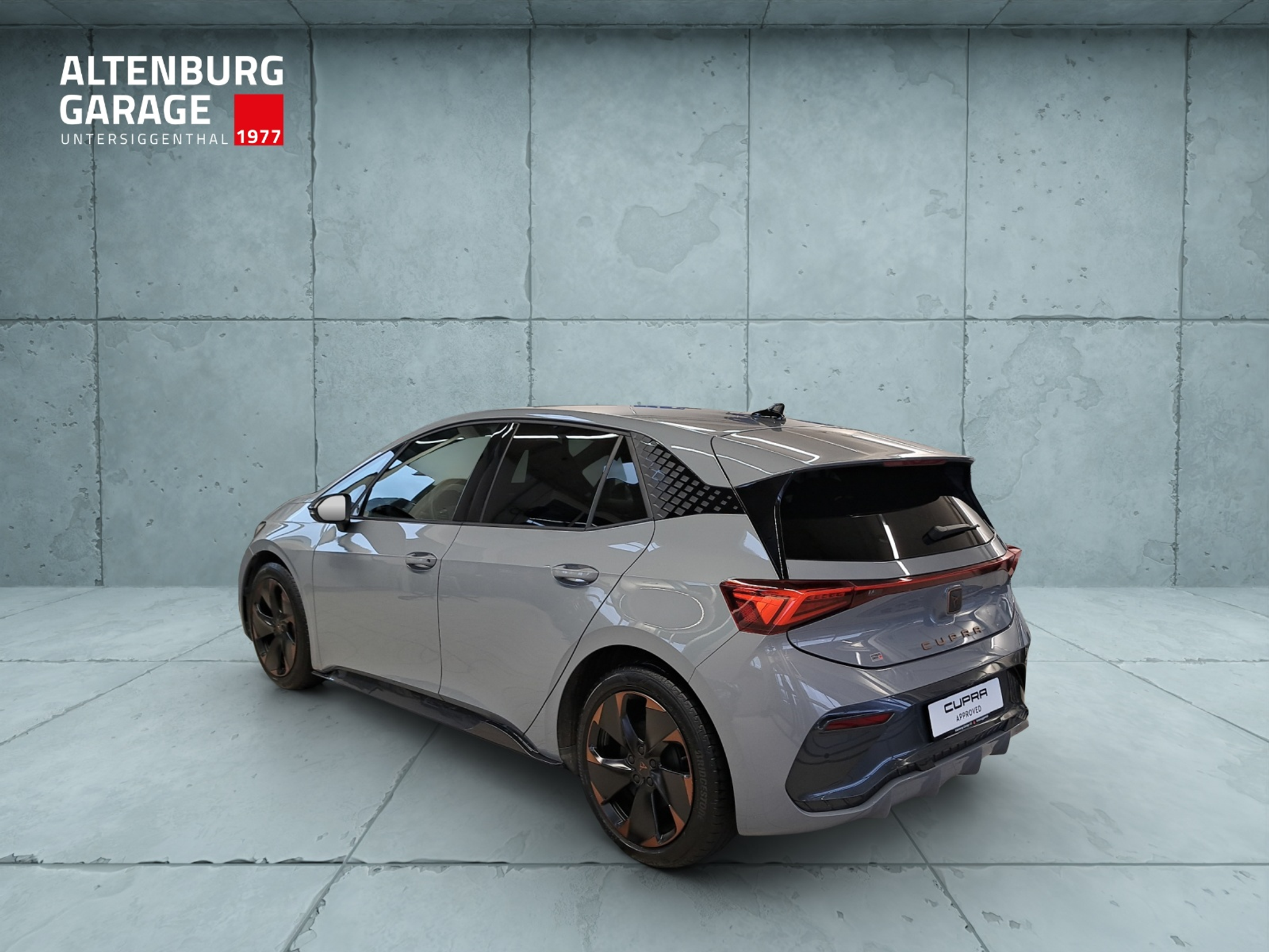 listing desktop thumbnail image 2