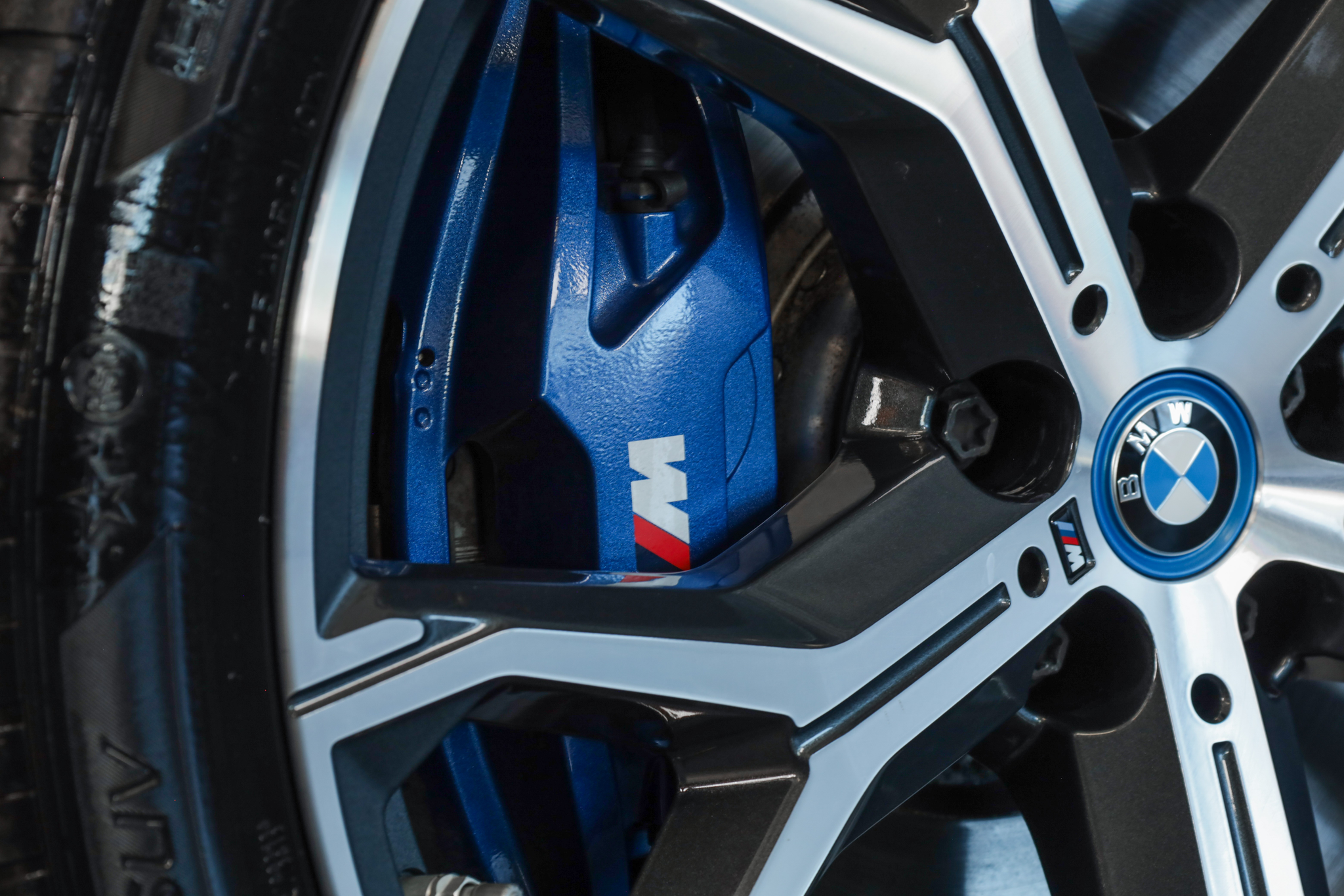 listing desktop thumbnail image 24