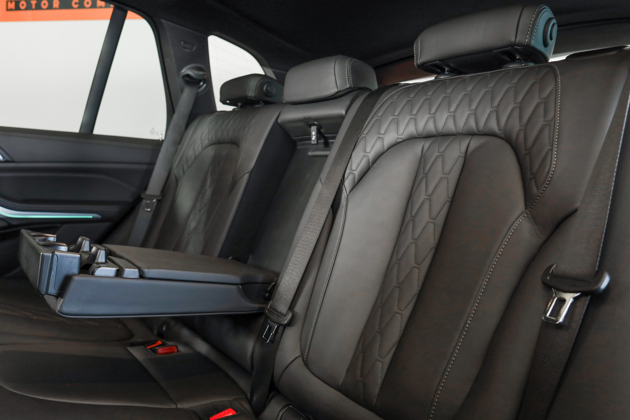 listing desktop thumbnail image 14