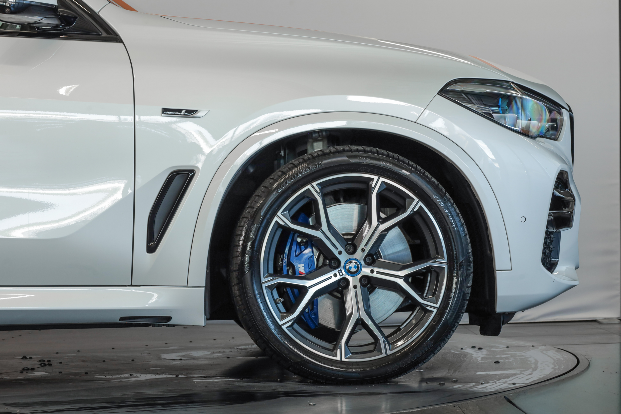 listing desktop thumbnail image 6